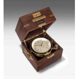 Schiffschronometer, Hamilton USA, um 1900. Braunes Holzgehäuse mit Doppeldeckel und verglaster