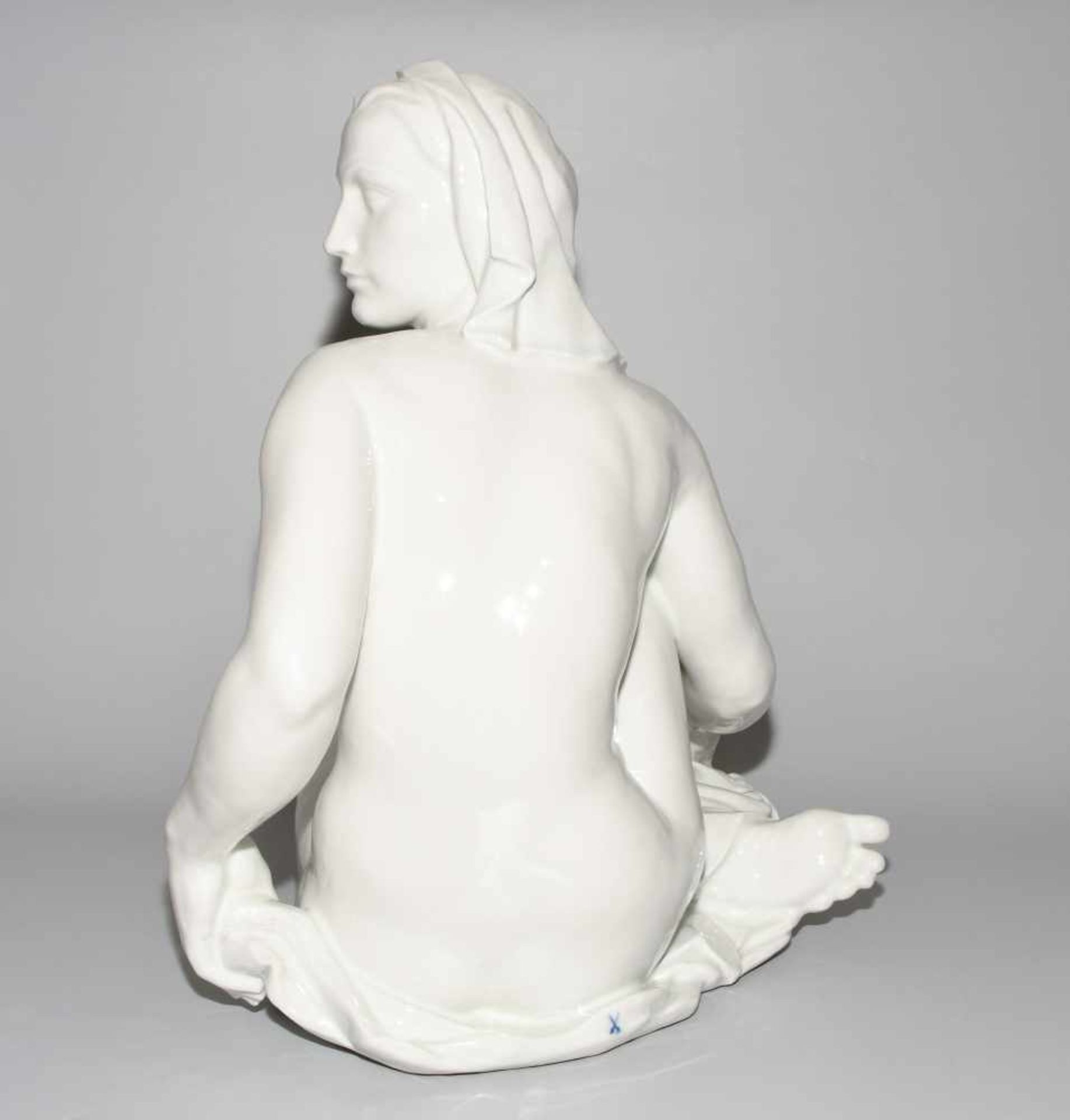 Büste, Meissen"Schauende". Entwurf: Robert Ullmann Wien, 1939, Ausführung um 1940. Porzellan, - Bild 9 aus 13