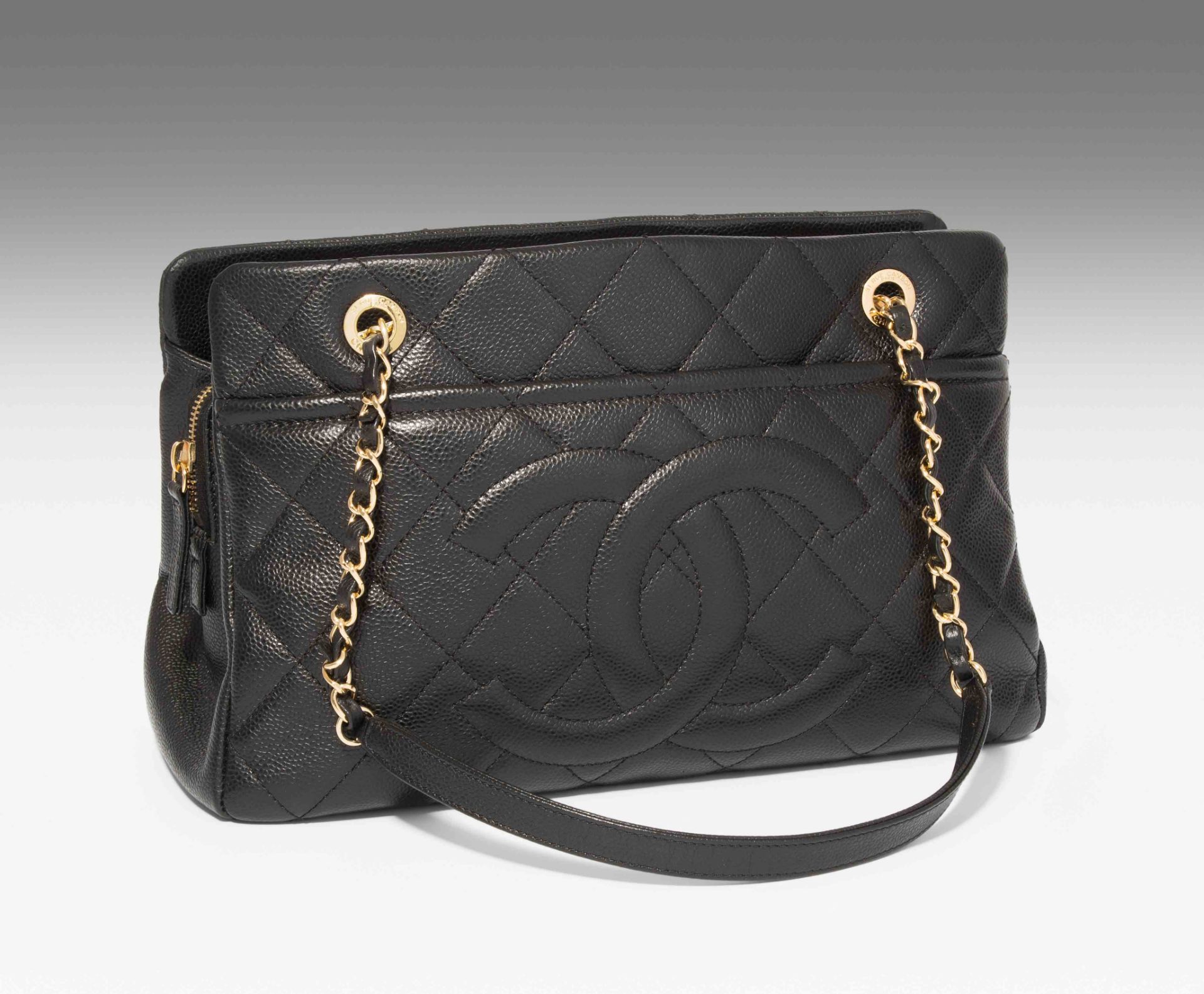 Chanel, Schultertasche