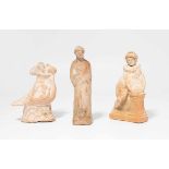 Lot: 3 Terrakottafiguren