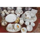 A good quantity of Royal Worcester Evesham pattern Items along with other pieces.