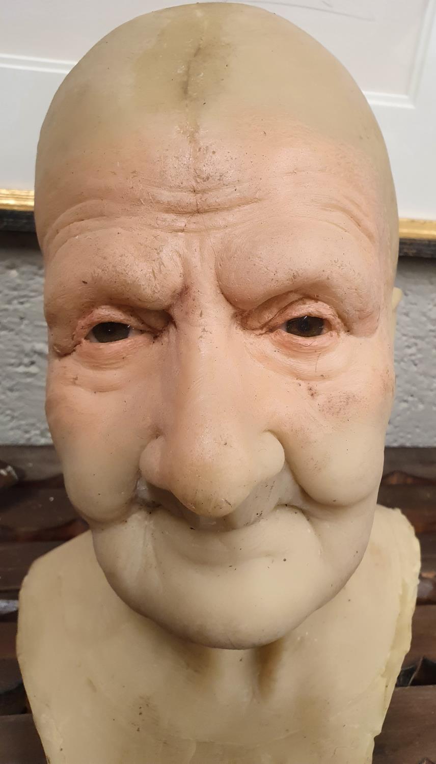 A prop head of a dead Man.