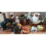 A good quantity of Vintage Items to include a copper measure.