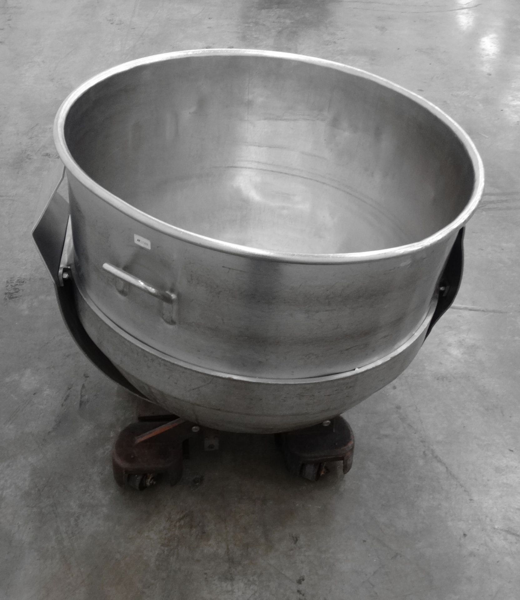 110 Gallon Stainless Steel Mixing Bowl C1931 - Image 8 of 11