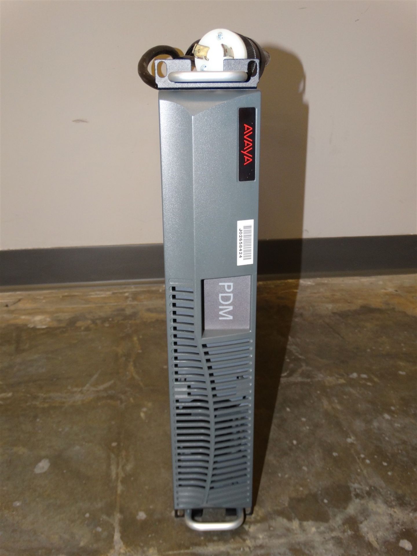 Avaya Ups Uninterruptible Power Supply PDM2-LV-US-P1 P/N 103002742-4101 120V 24A SKU: 20660 - Image 4 of 12