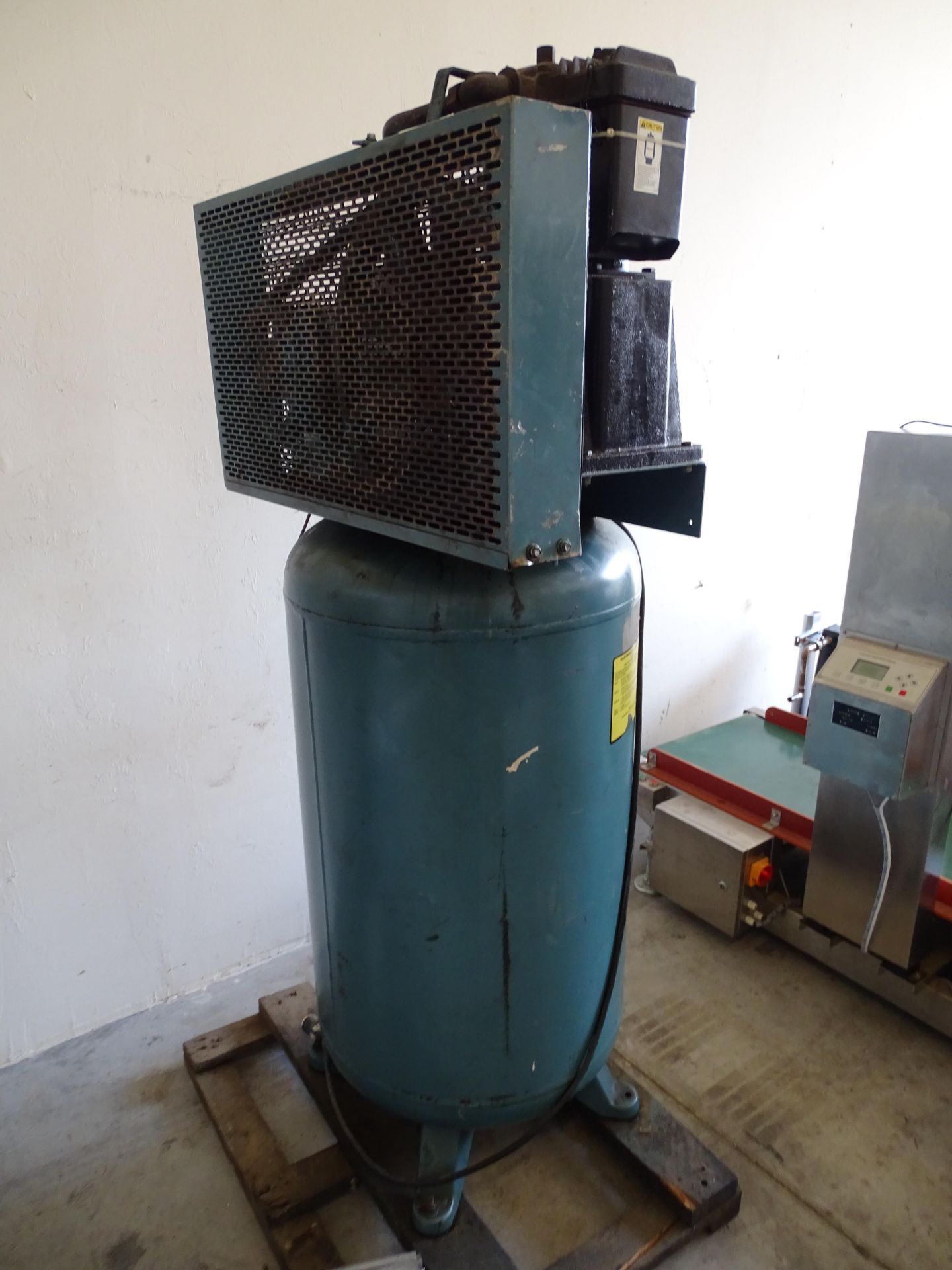 Curtis 5E2VT8 A2 80 Gallon Air Compressor H5491 - Image 3 of 7