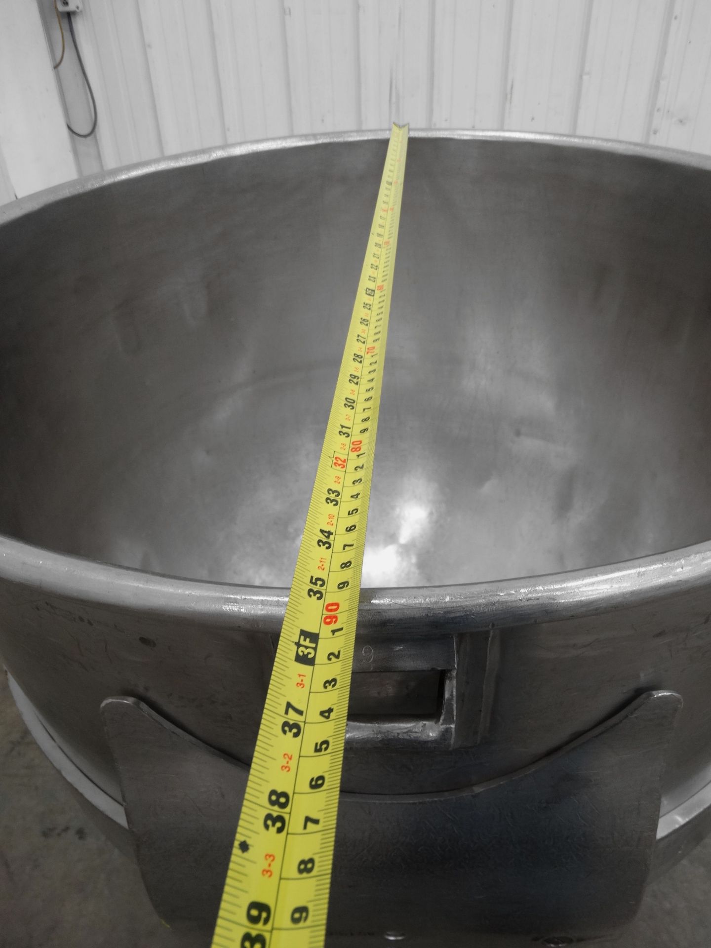 110 Gallon Stainless Steel Mixing Bowl C1931 - Image 5 of 11