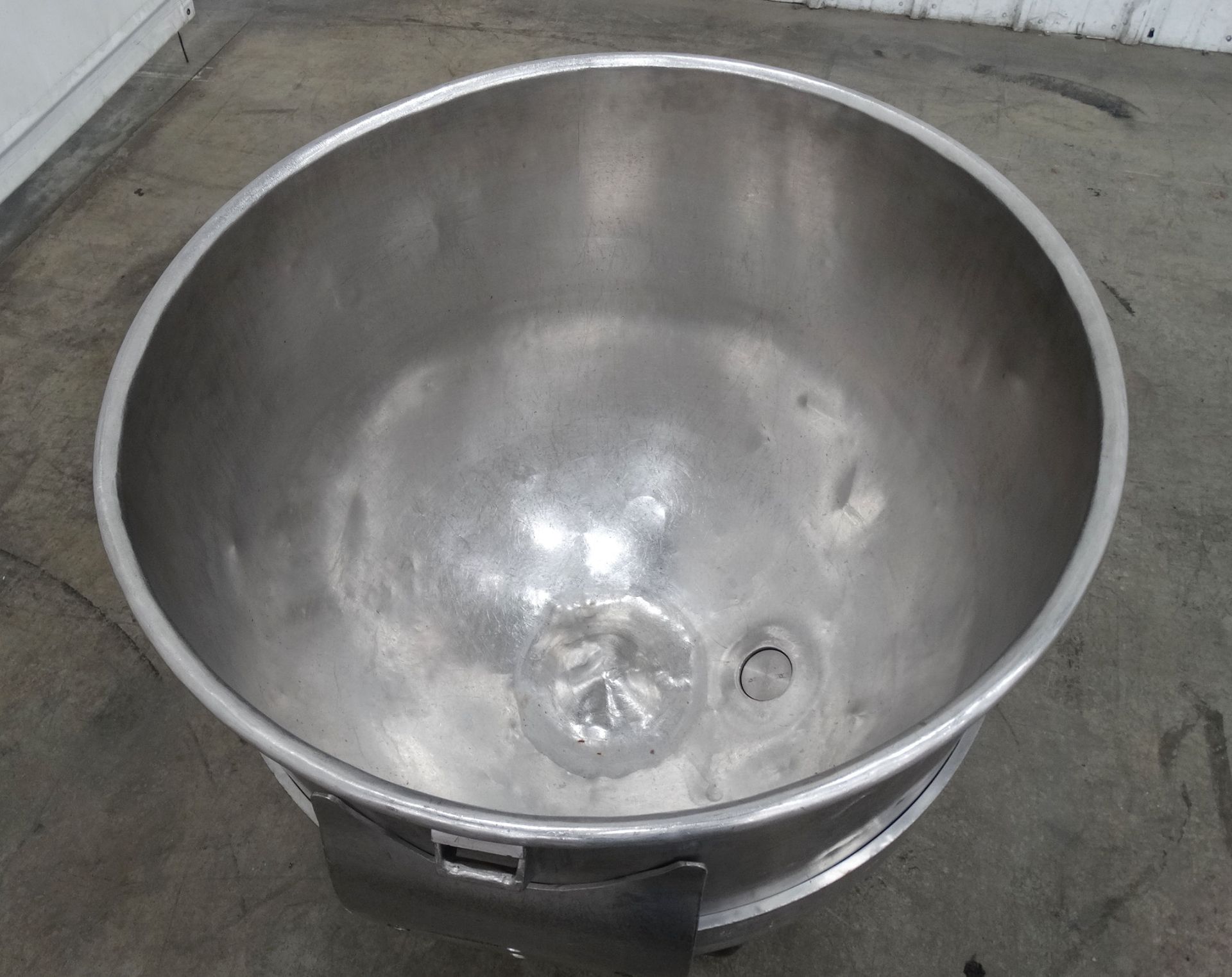 110 Gallon Stainless Steel Mixing Bowl C1931 - Image 6 of 11