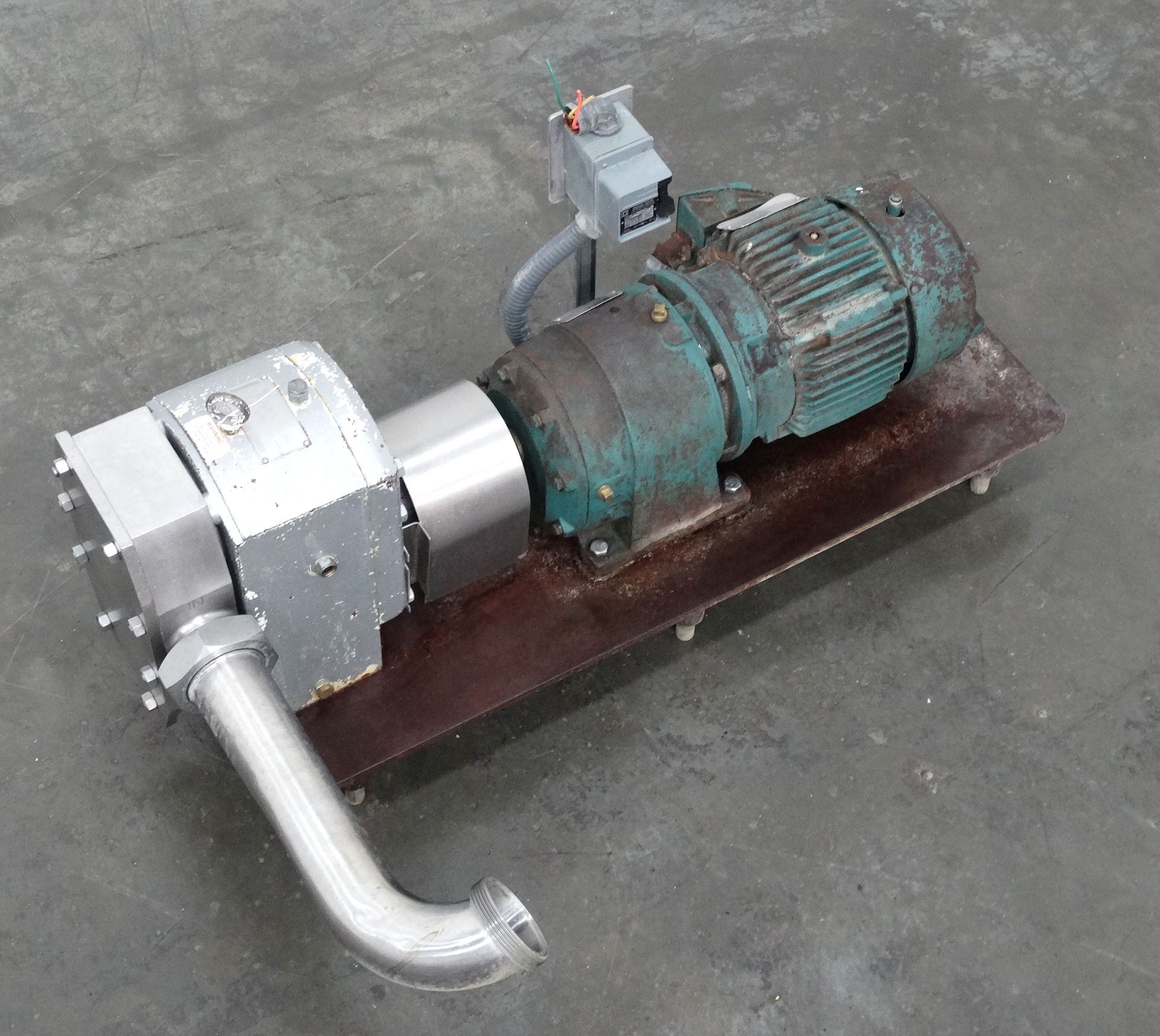 APV Pump with 3 Horsepower Reliance Motor C2050 - Image 4 of 13