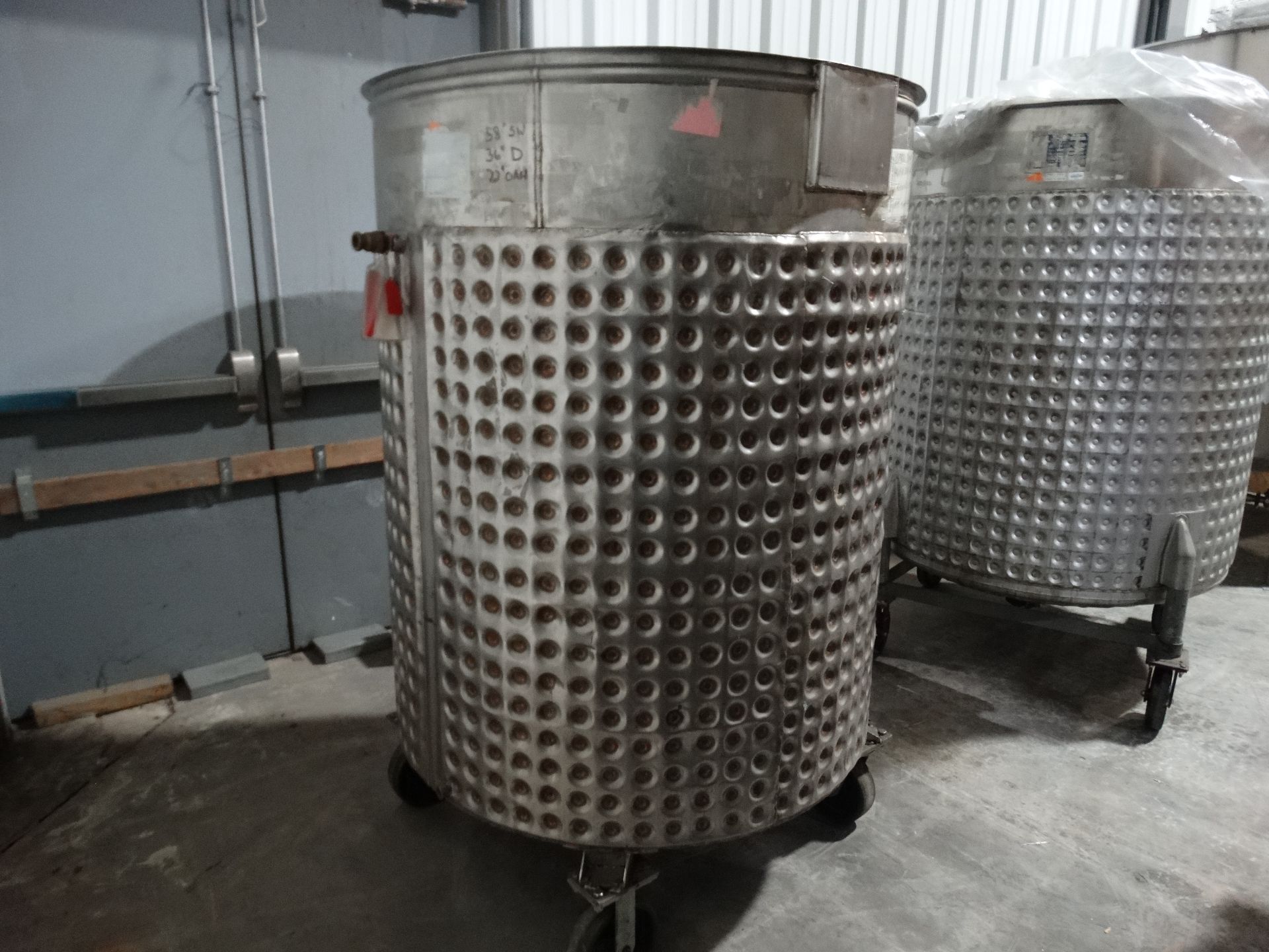 1400 Liter Stainless Steel Dimple Jacketed Tank H6650 - Image 2 of 6