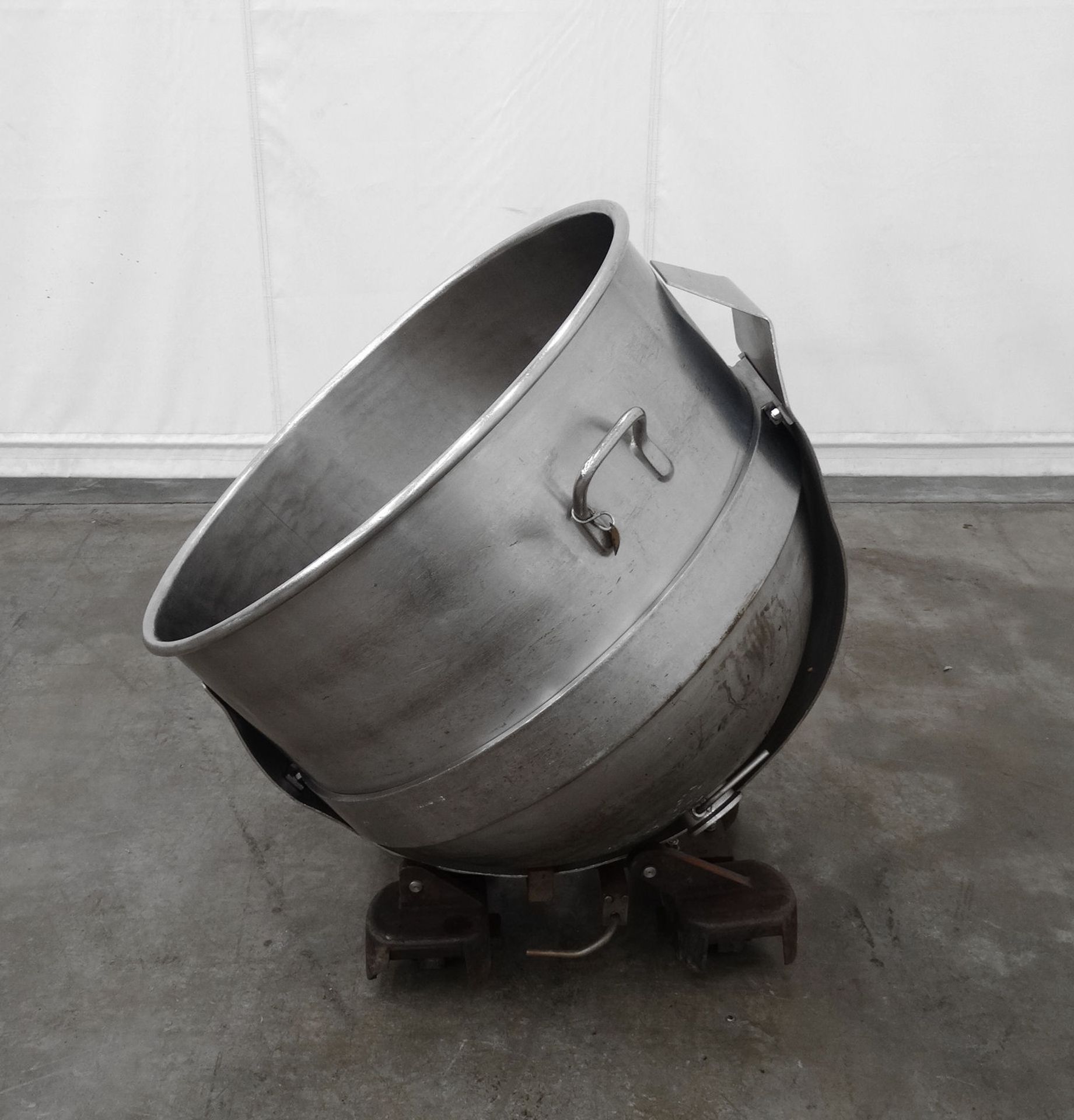 110 Gallon Stainless Steel Mixing Bowl C1931 - Image 3 of 11