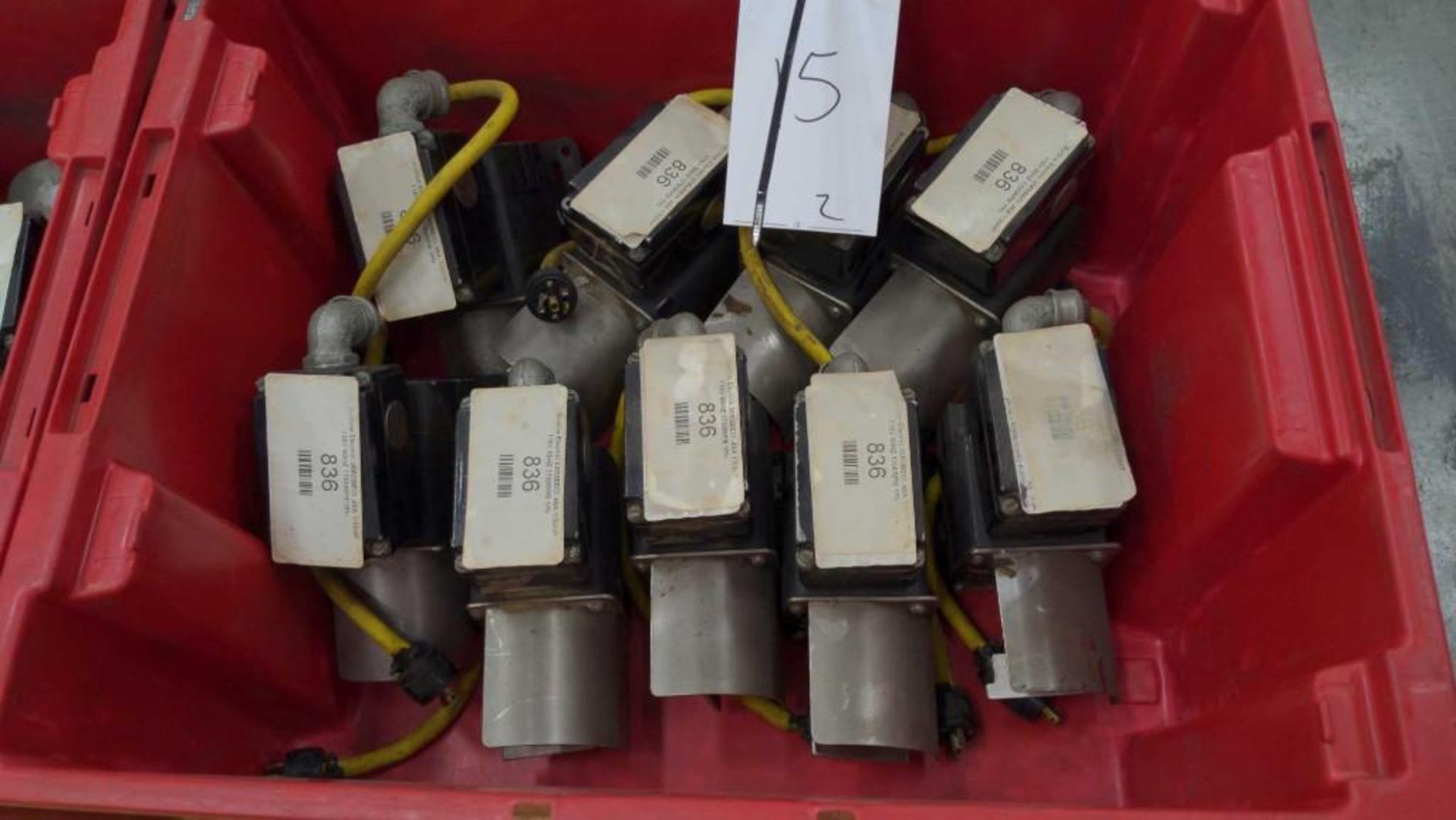 Lot of 17 Bodine Electric 30R2BECI Motors - Image 2 of 6