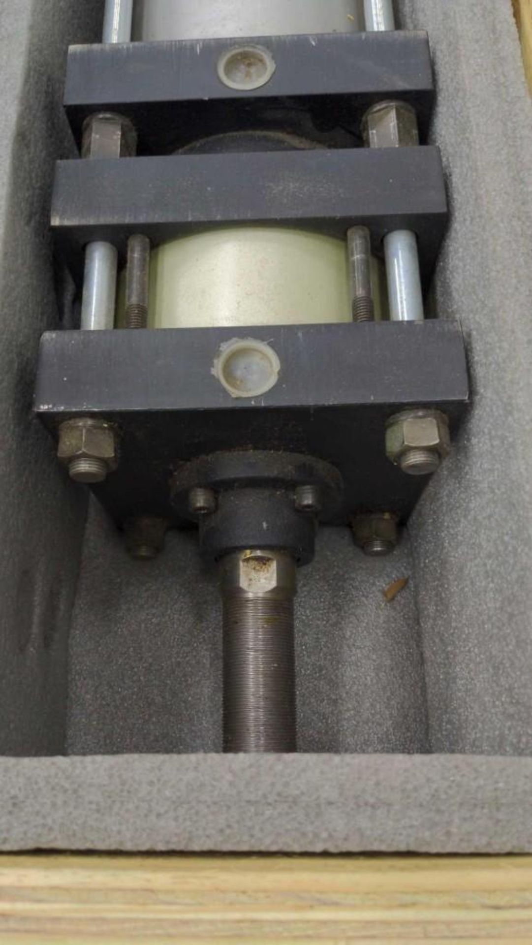 SMC C0LID16D-400-DCL3038 Hydraulic Cylinder - Image 2 of 7