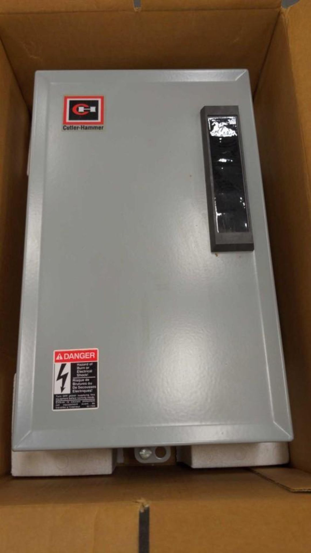 Cutler-Hammer EXL03B1A4A Electrical Enclosure