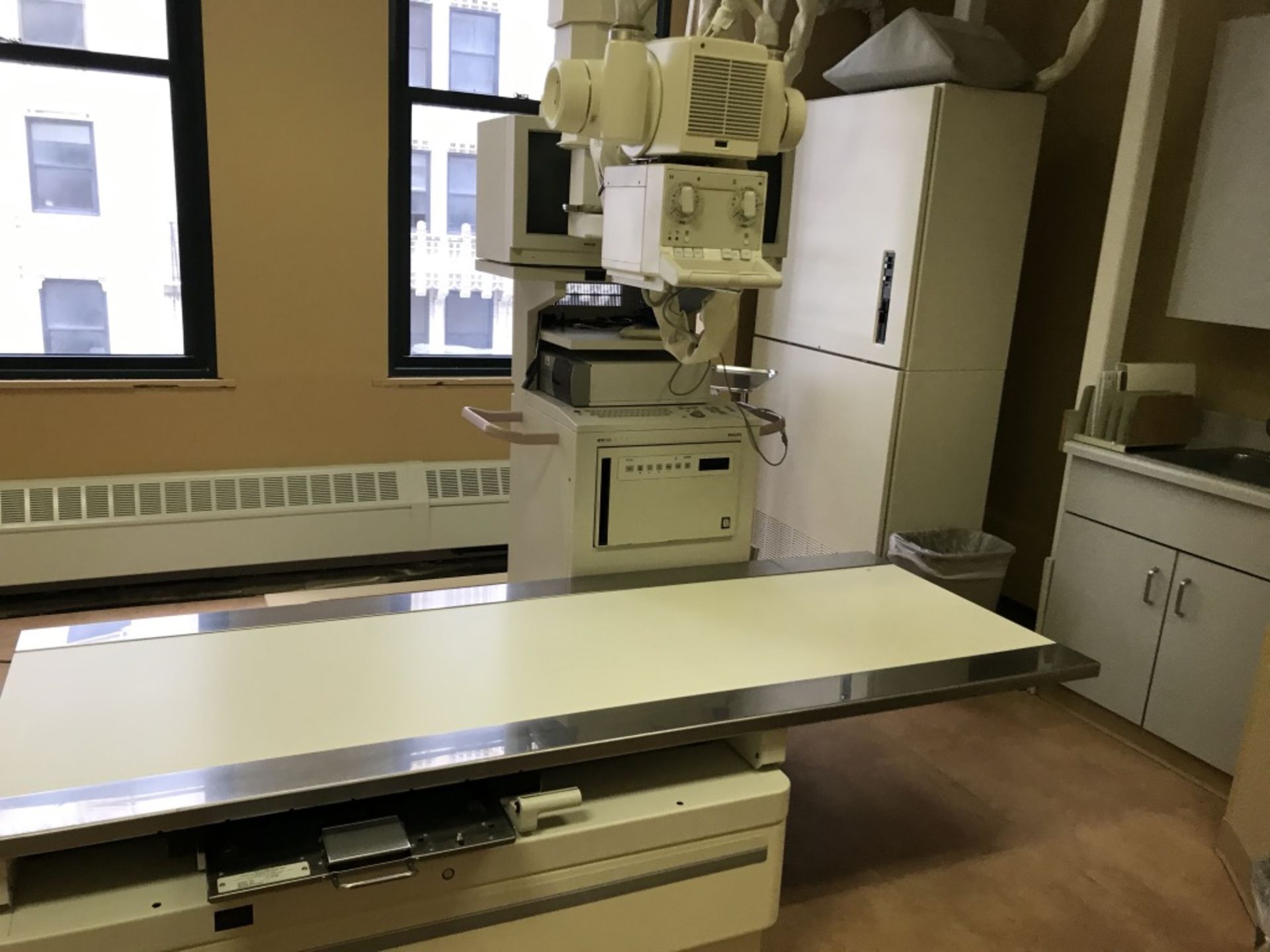 2005 Phillips BV300 C ARM XRAY MACHINE, SN 3711940NN - Image 6 of 10