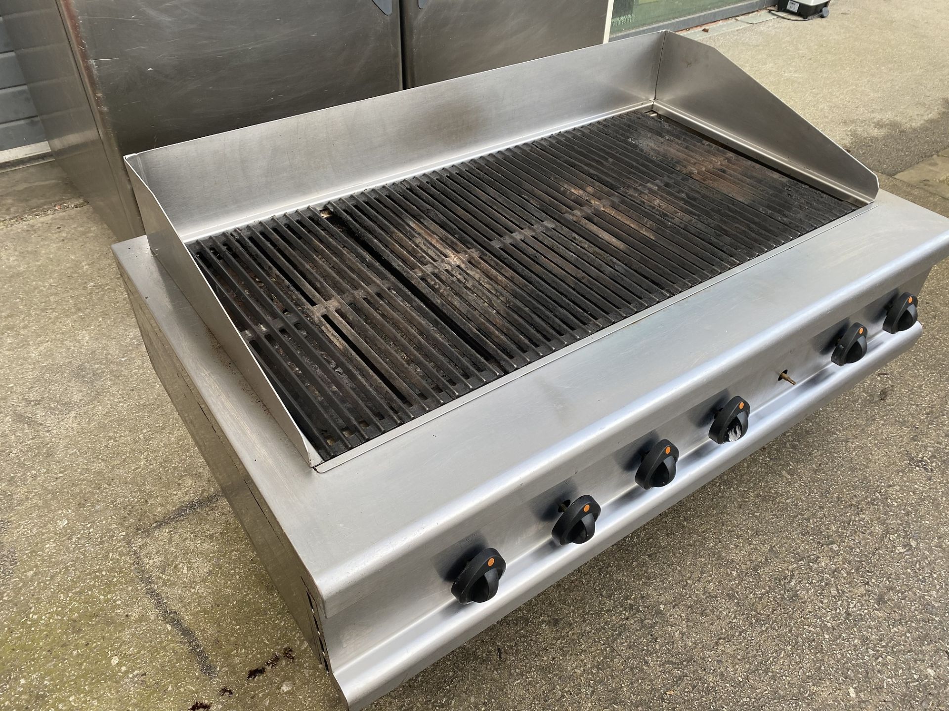 Lincat Nat Gas Char Grill 1200 mm Long - Image 3 of 3