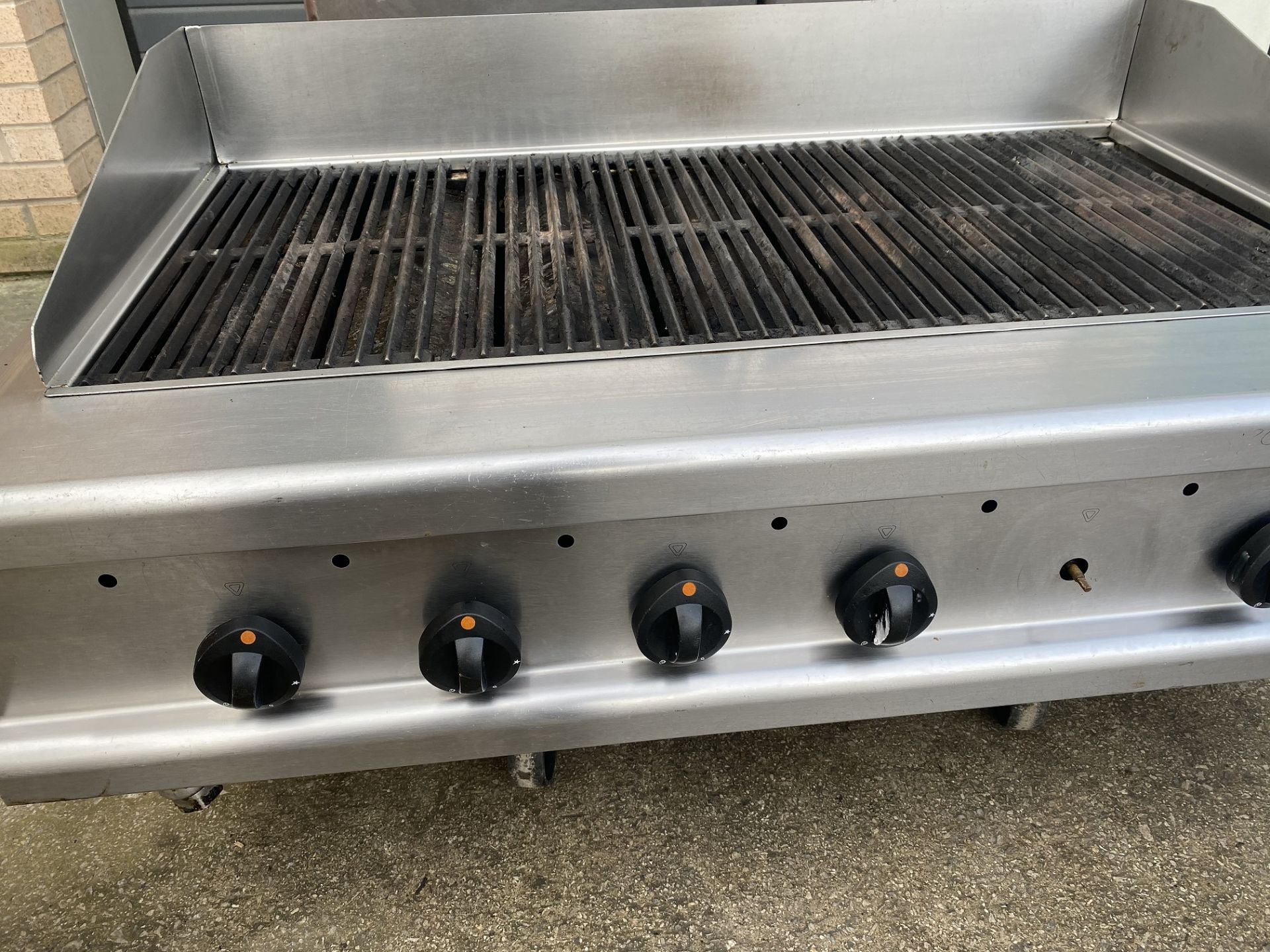 Lincat Nat Gas Char Grill 1200 mm Long - Image 2 of 3