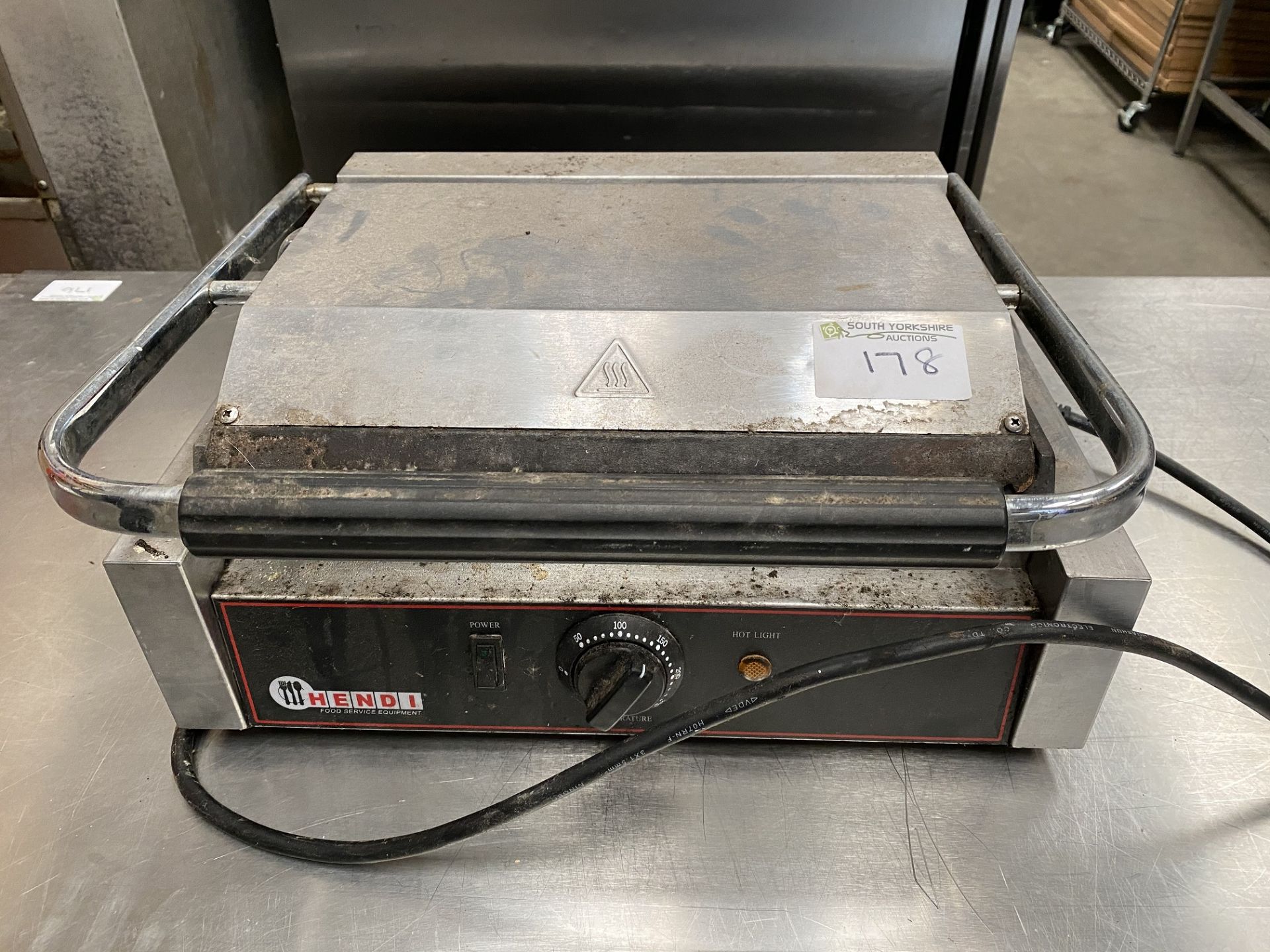 Hendi Contact Cooker Grill