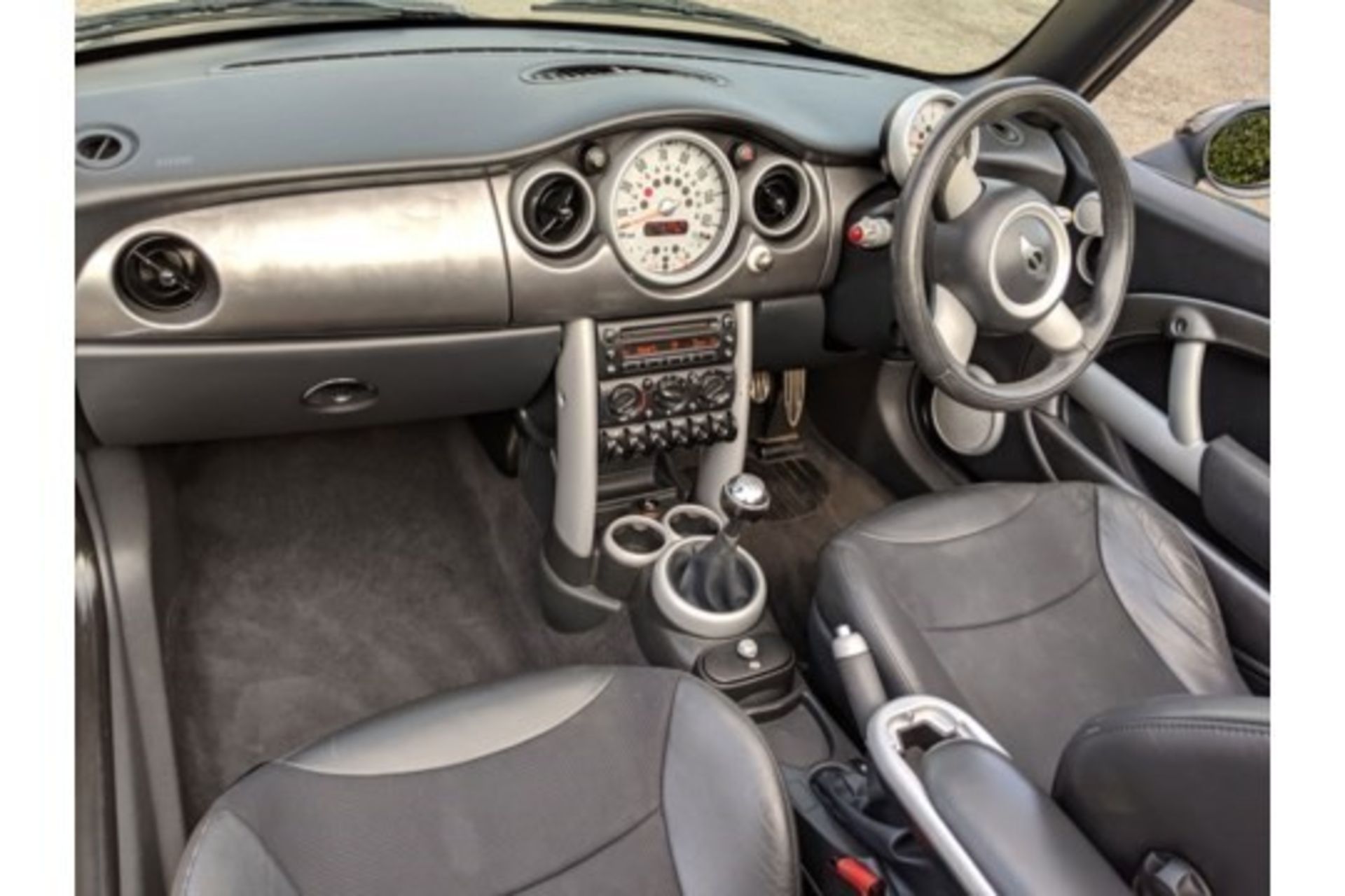 2006 MINI Cooper S Convertible NO VAT - Image 6 of 11