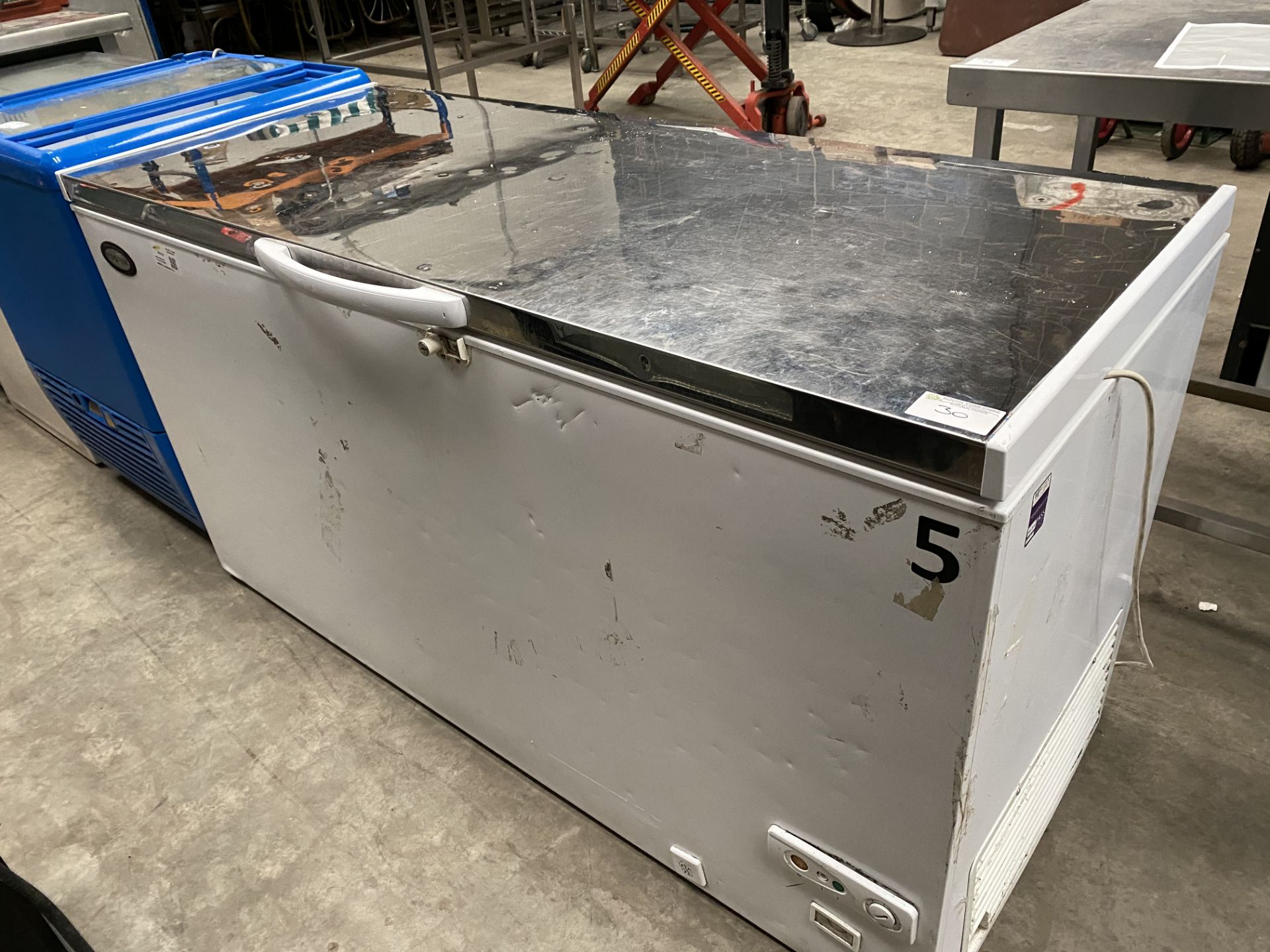 Fosters Chest Freezer Stainless Steel Top