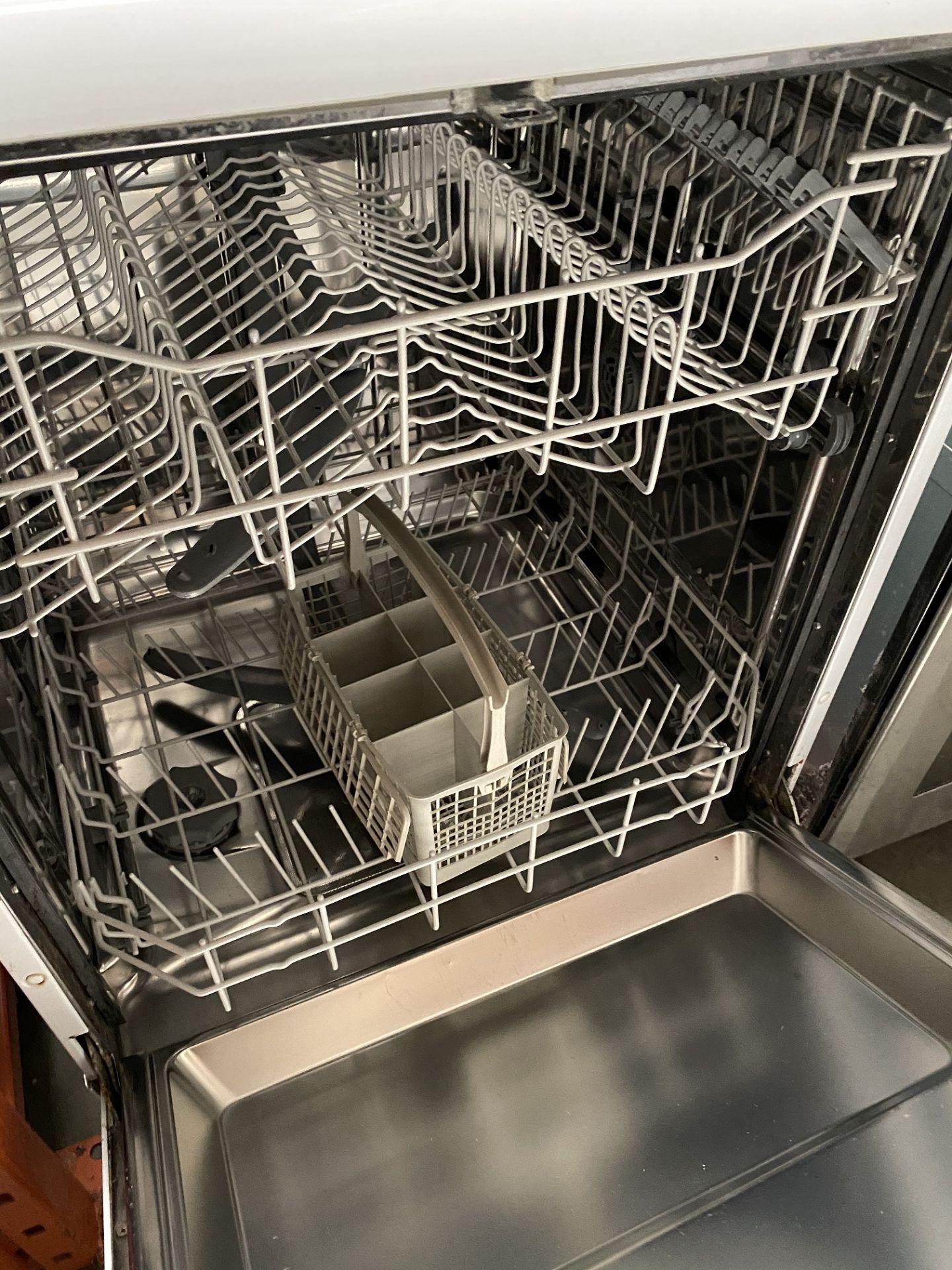 CDA Domestic Dishwasher - Image 2 of 2