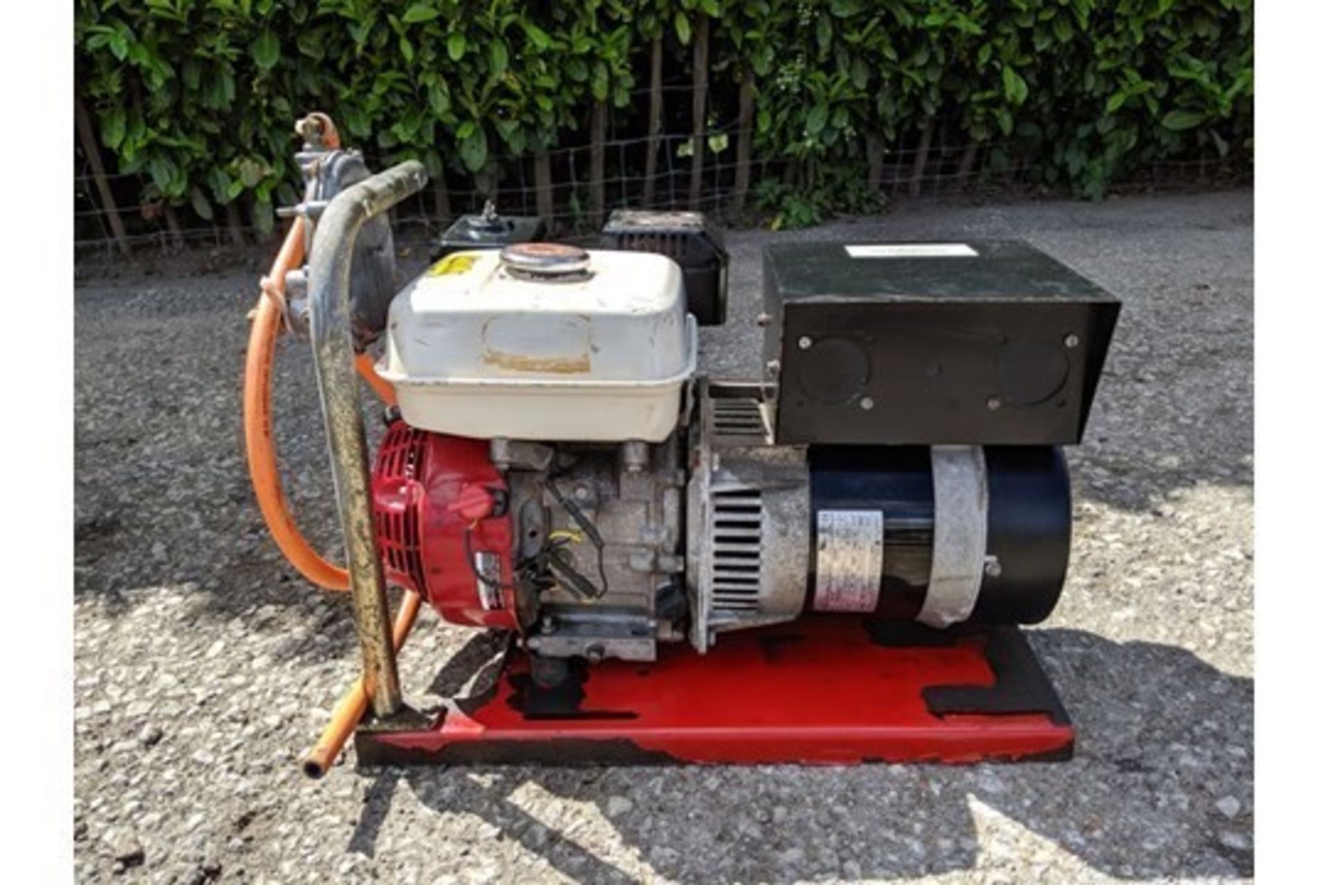 Honda GA3500H 3.5Kva Gas/Petrol Generator - Image 4 of 5