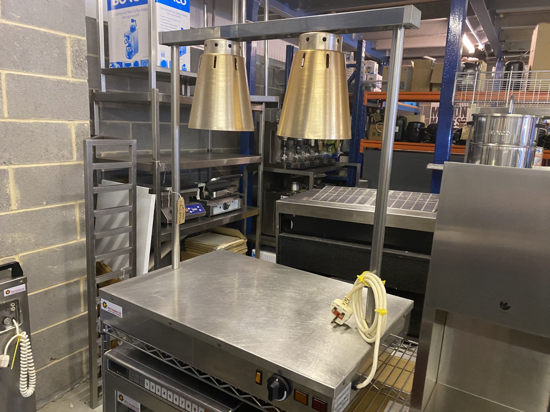 Parry 2 Lamp Heated Carvery