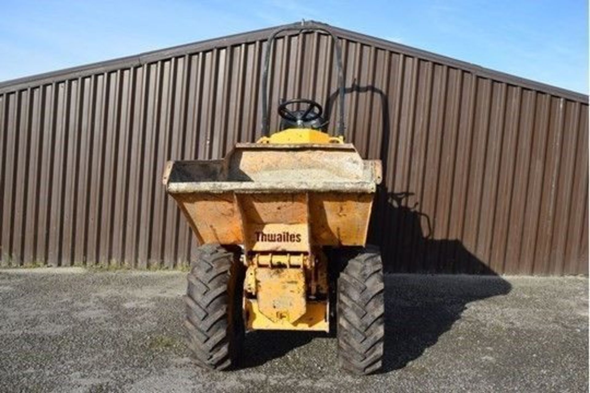 2014 Thwaites 1 Tonne Hydrostatic Hi-Tip Dumper - Image 2 of 8