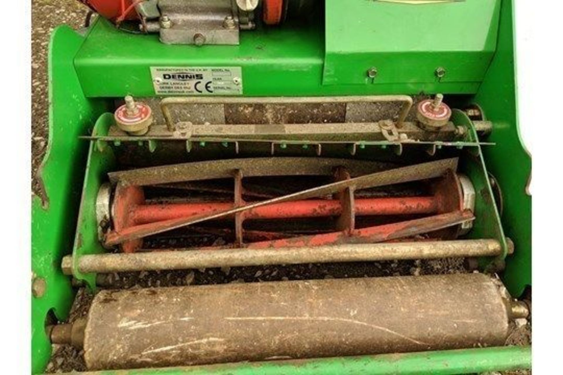 2009 Dennis FT430 5 Blade Cylinder Mower - Image 4 of 6