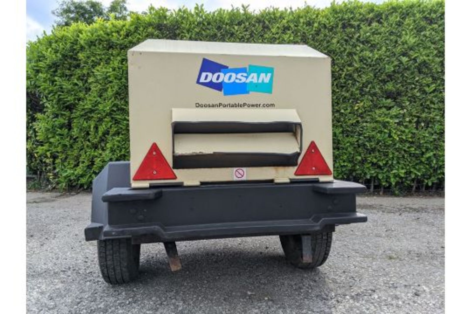 Doosan 7/20 Portable Air Compressor - Image 2 of 7