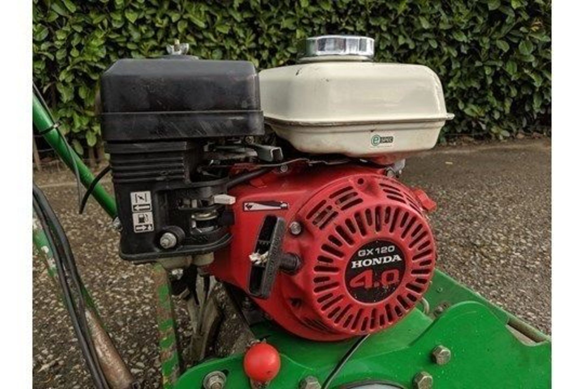 2009 Dennis FT430 5 Blade Cylinder Mower - Image 3 of 6