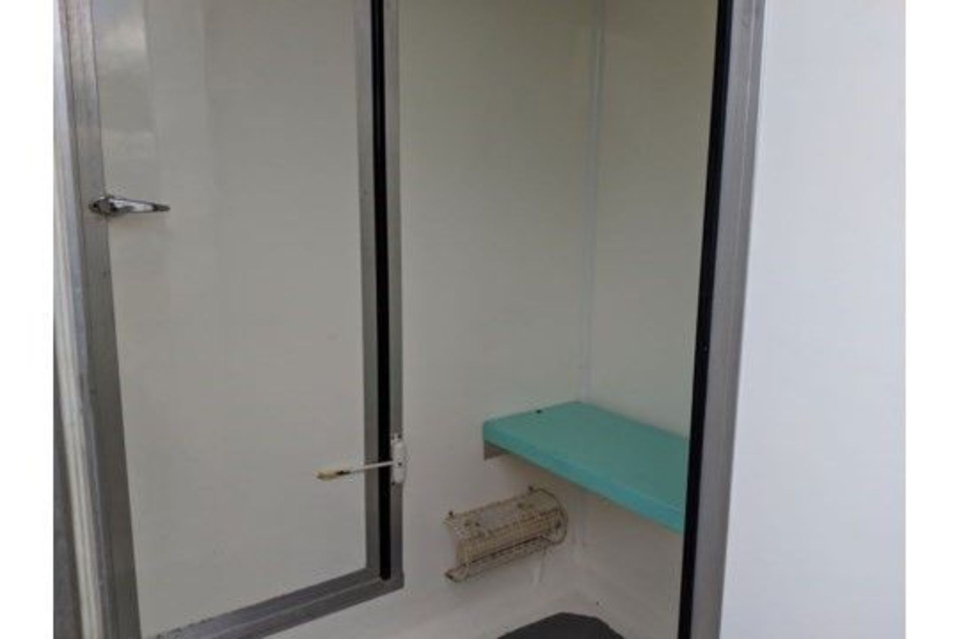 Decontamination Twin Shower 3 Section Trailer Unit - Image 10 of 17