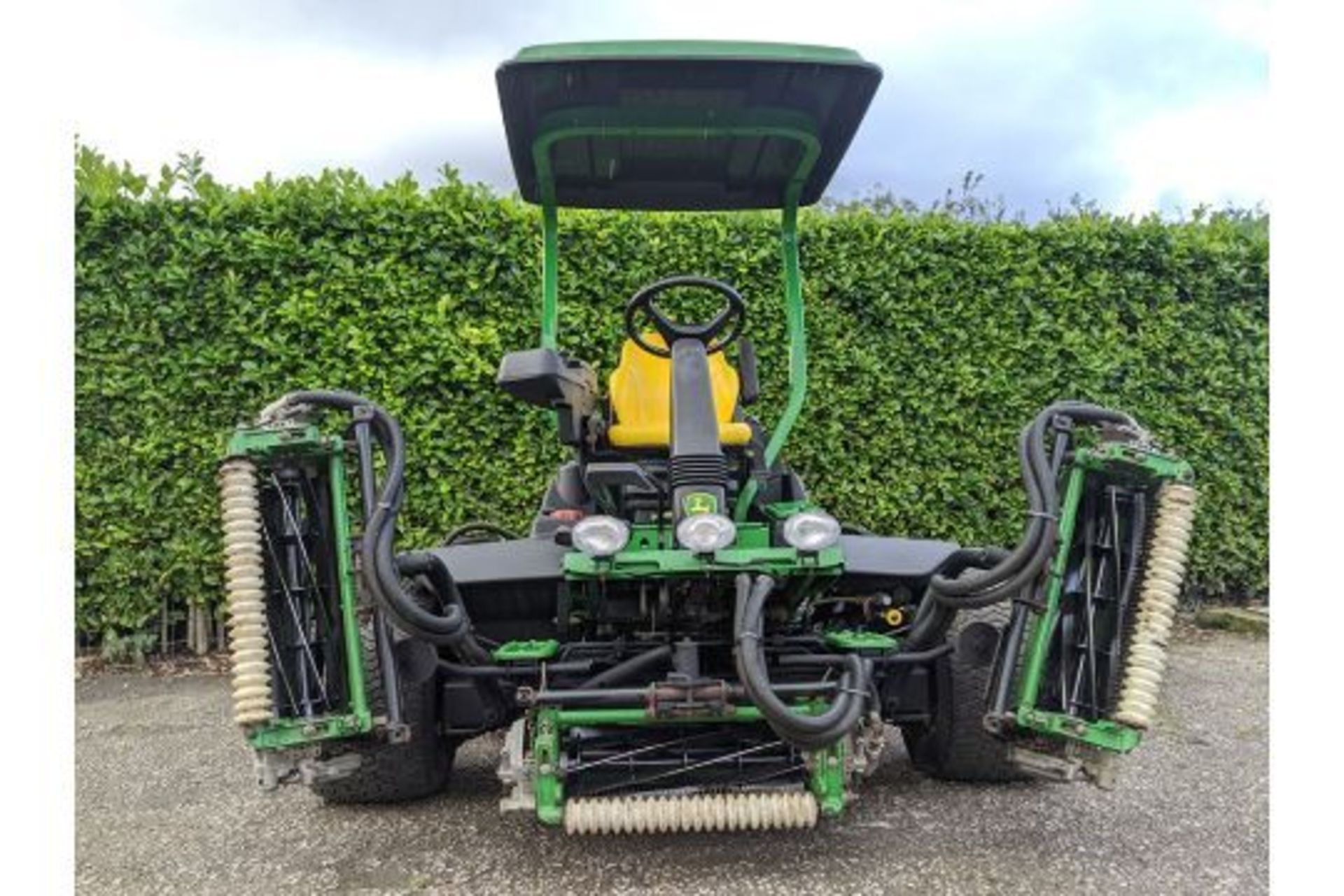 2008 John Deere 8700 Precision Cut Ride On Cylinder Mower - Image 3 of 8