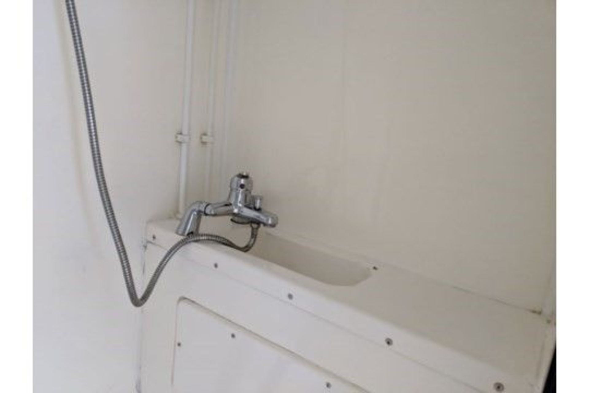 Decontamination Twin Shower 3 Section Trailer Unit - Image 3 of 17