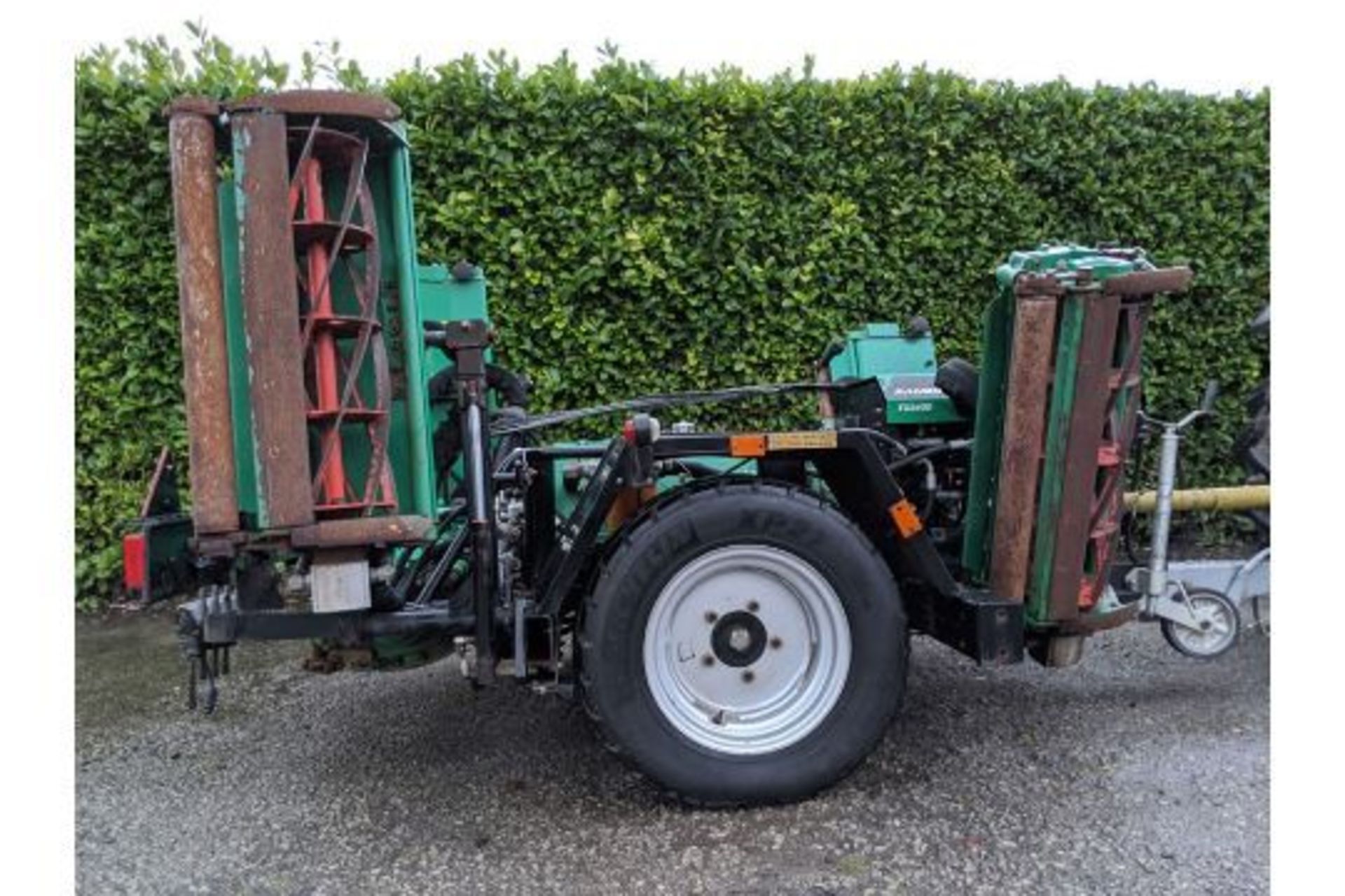 Ransomes TG3400 Tow Behind Gang Mower - Image 5 of 5