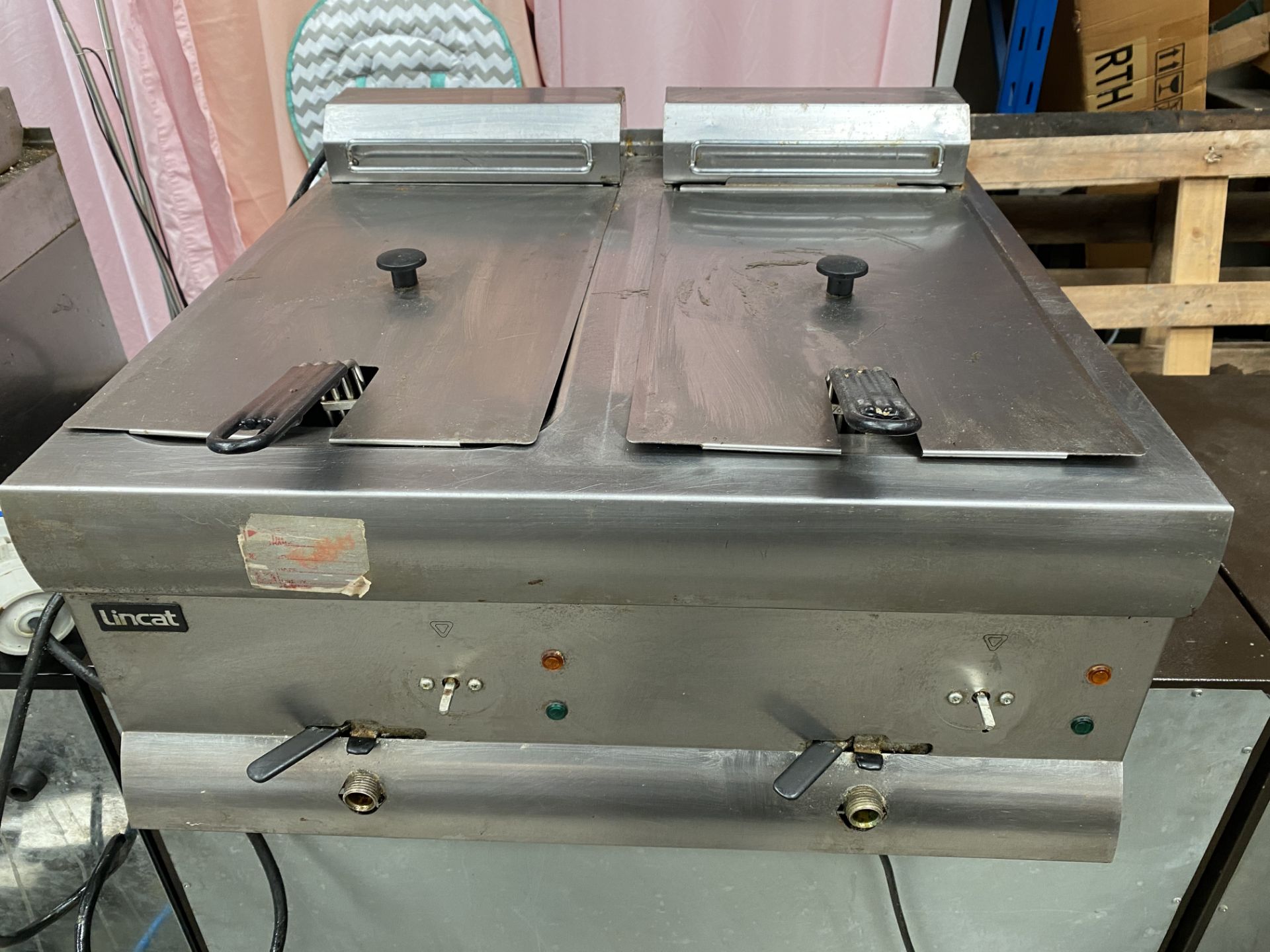 Lincat Double Tank Deep Fat Fryer