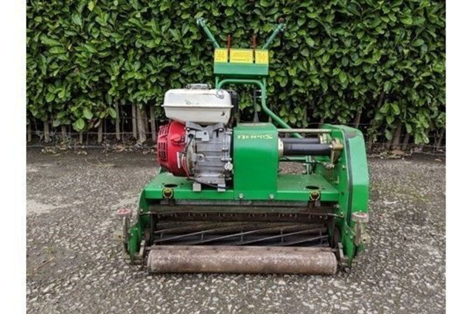 2003 Dennis G560 11 Blade Cylinder Mower