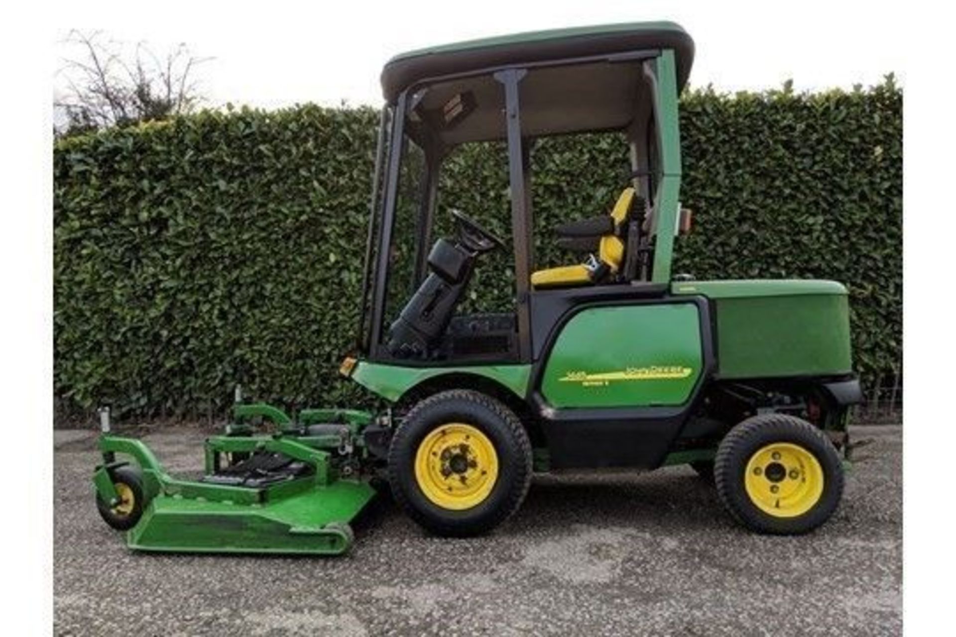 2009 John Deere 1445 Series II 72" Ride On Rotary Mower