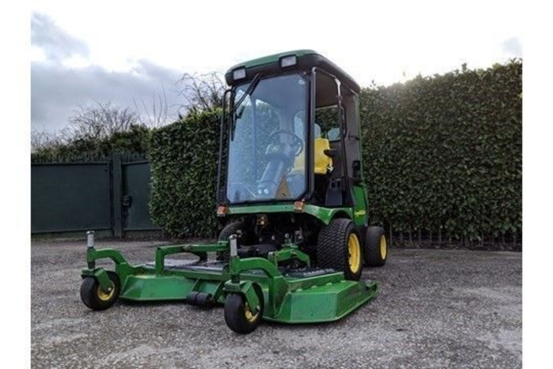 2009 John Deere 1445 Series II 72" Ride On Rotary Mower - Image 3 of 6