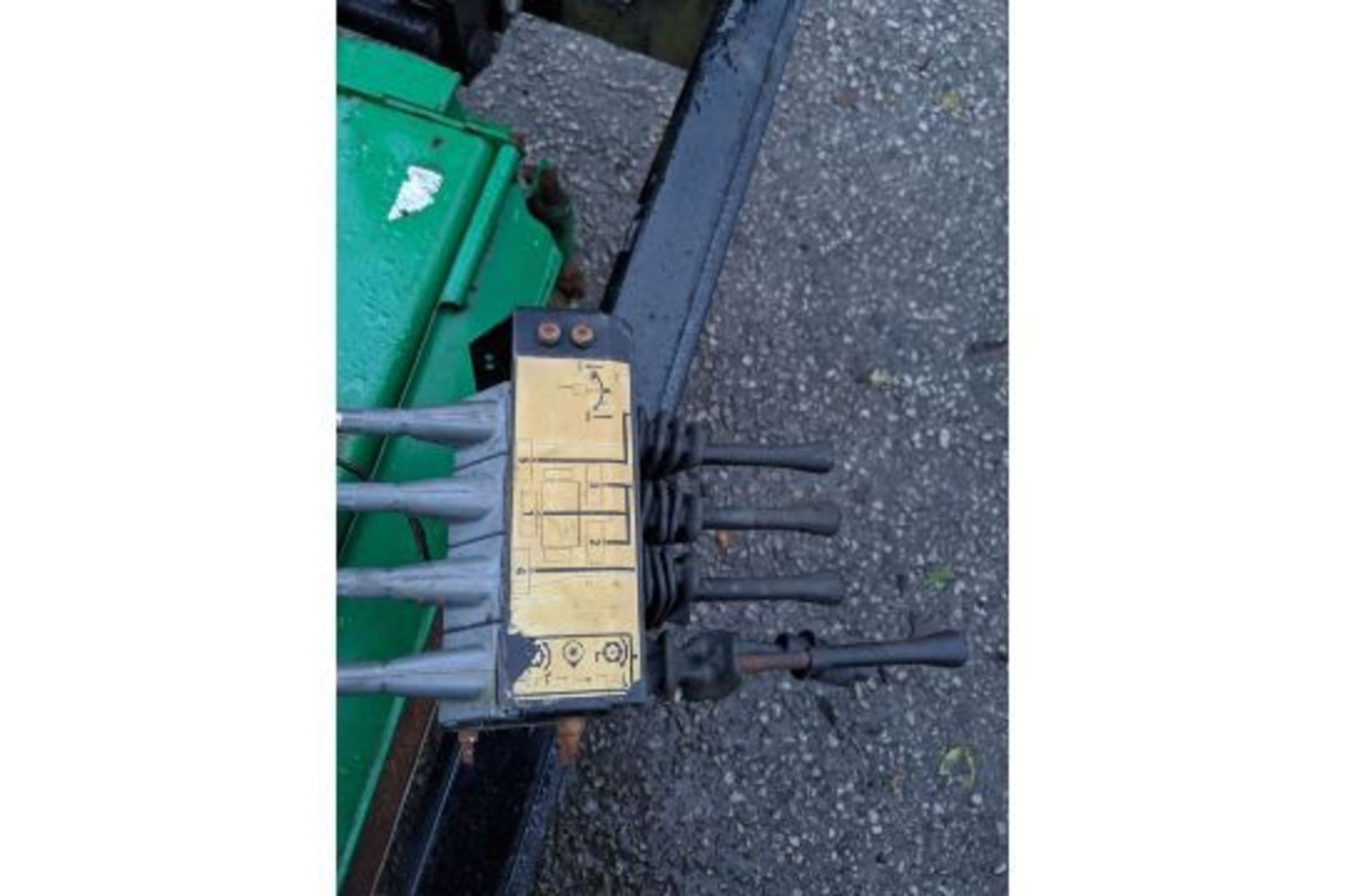 Ransomes TG3400 Tow Behind Gang Mower - Image 4 of 5