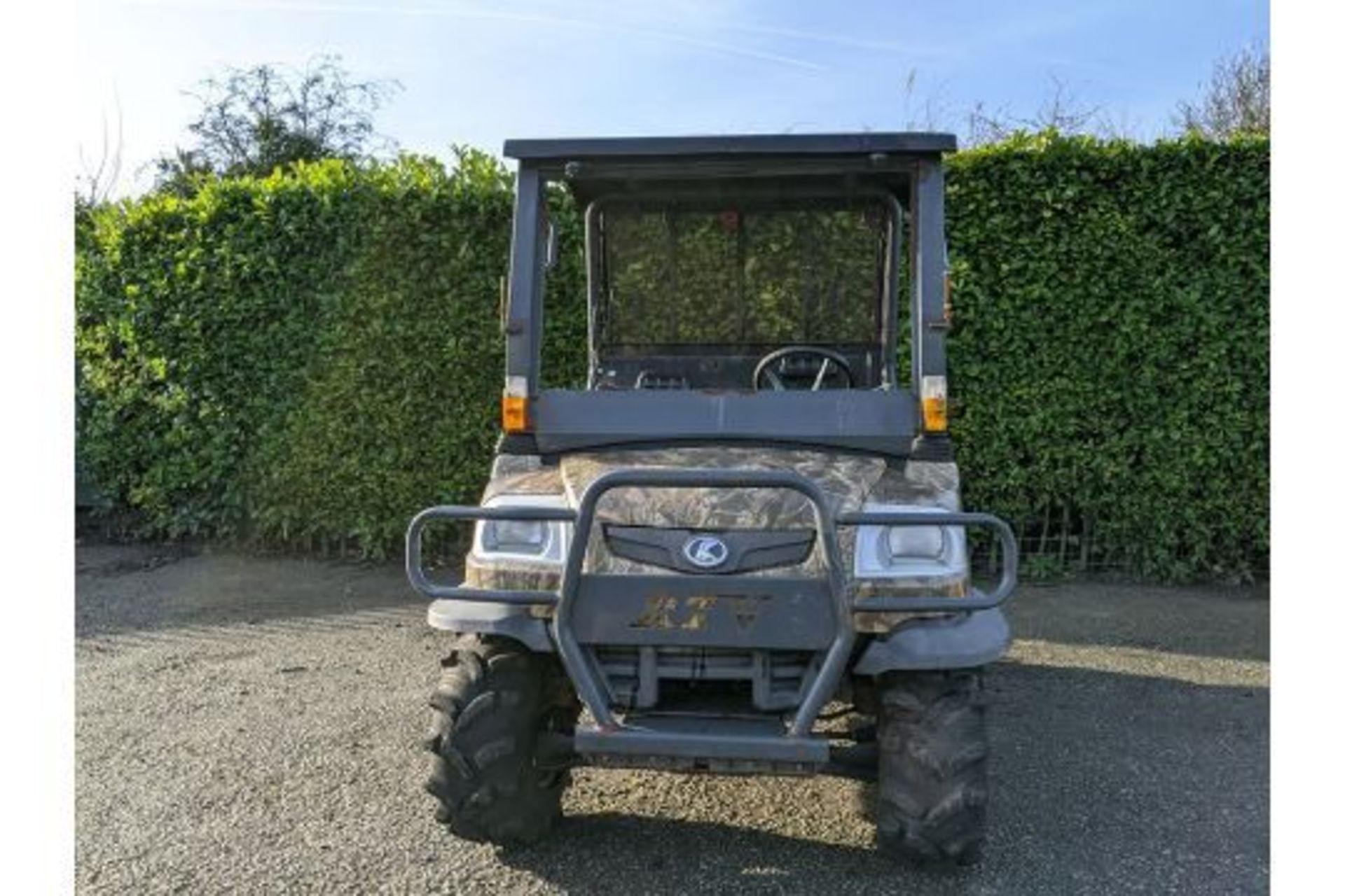 Kubota RTV900 Diesel Utility Task Vehicle With Hydraulic Tipper - Image 2 of 9