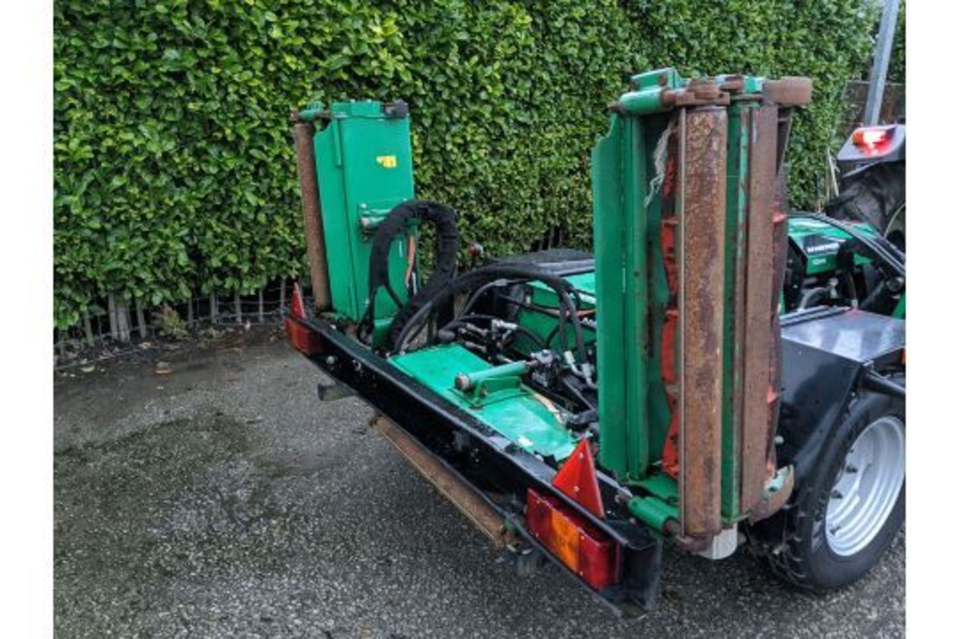 Ransomes TG3400 Tow Behind Gang Mower - Image 2 of 5