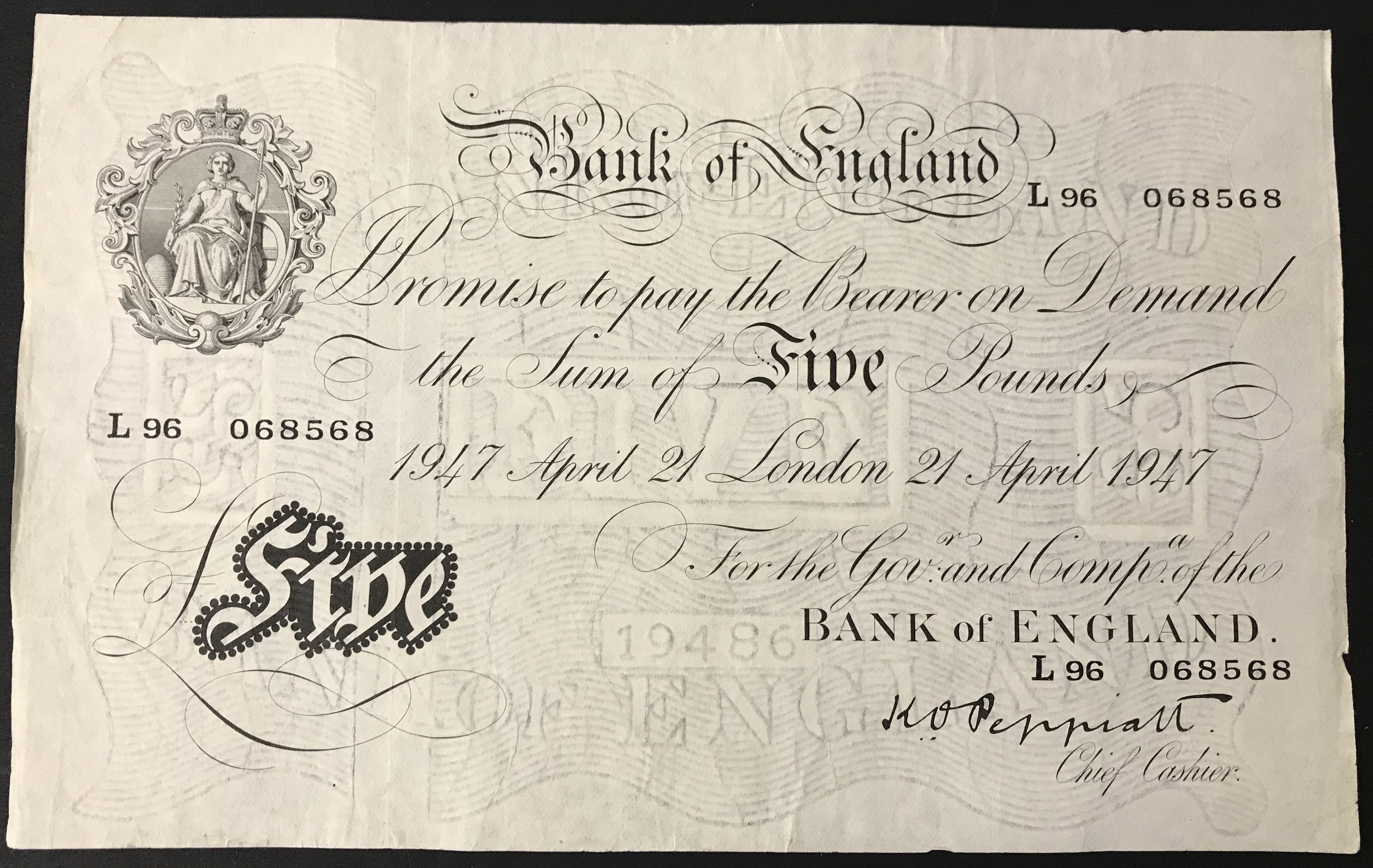 WHITE FIVE POUND NOTE - 1947 SIGNED PEPPIATT - L96 068568