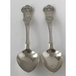 PAIR OF ANTIQUE HALLMARKED SCOTTISH GLASGOW 1857-58 SILVER SPOONS WITH ENGRAVED MONOGRAMS