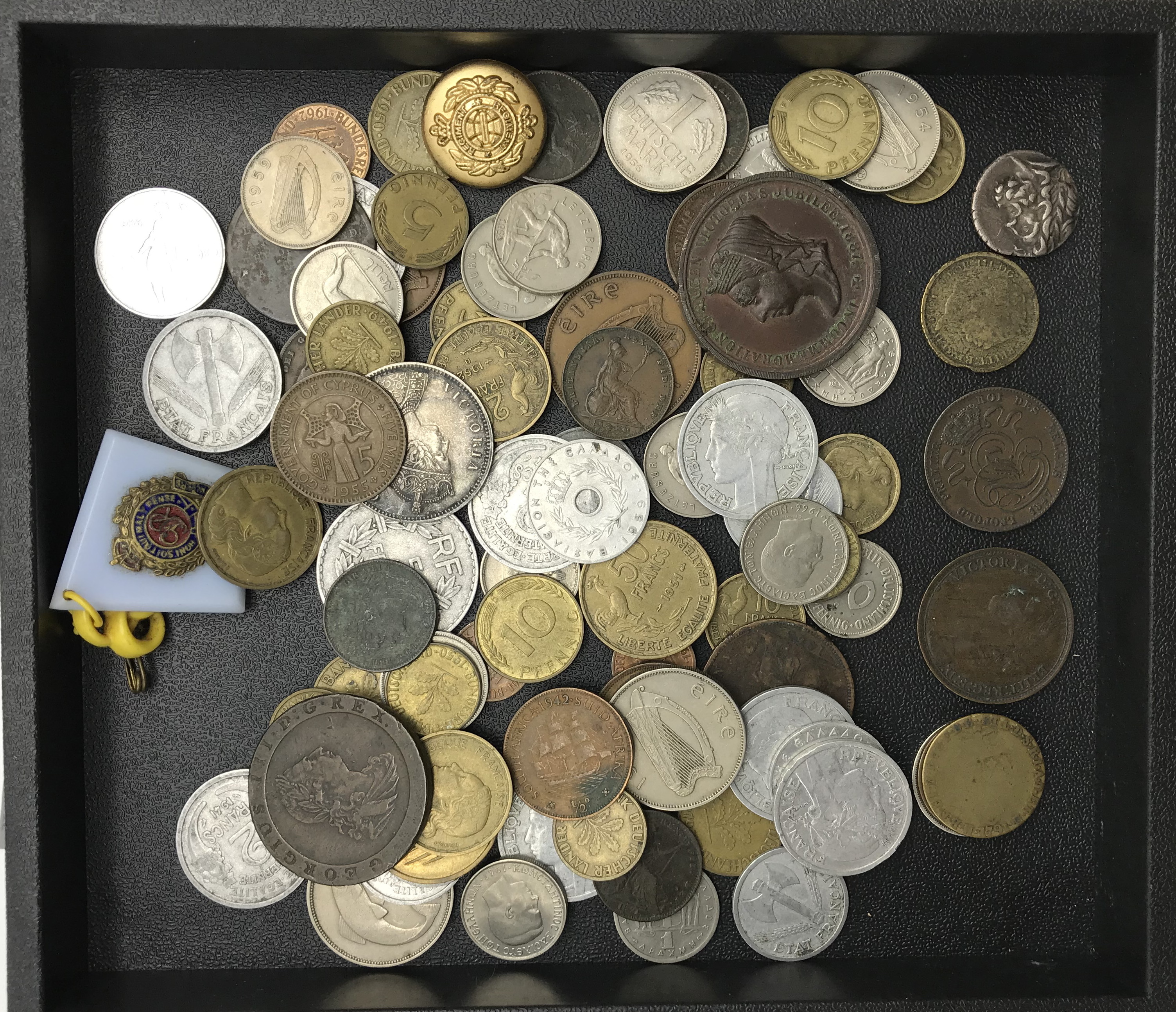SMALL SELECTION OF EARLY COINS