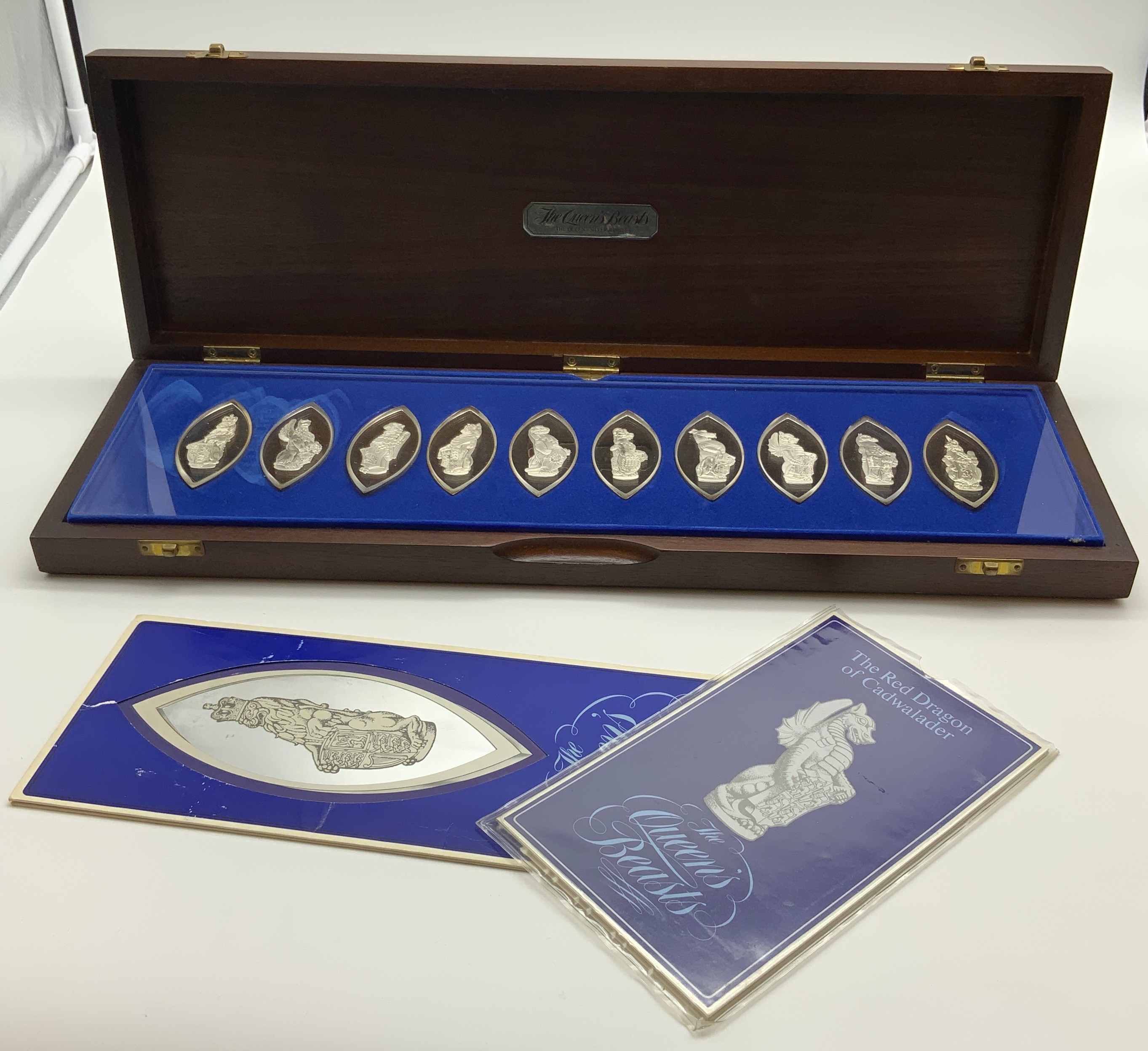 THE QUEEN'S BEASTS 1977 SILVER JUBILEE INGOT COLLECTION