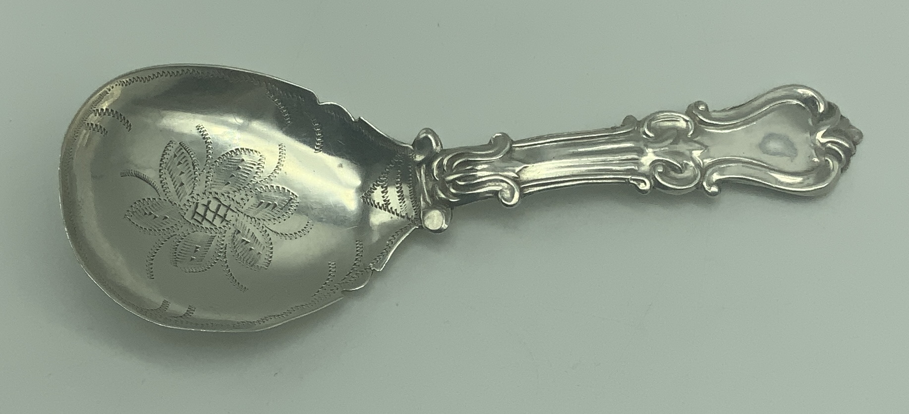 1863 GEORGE UNITE HALLMARKED SILVER TEA CADDY SPOON (REPAIRED HANDLE)