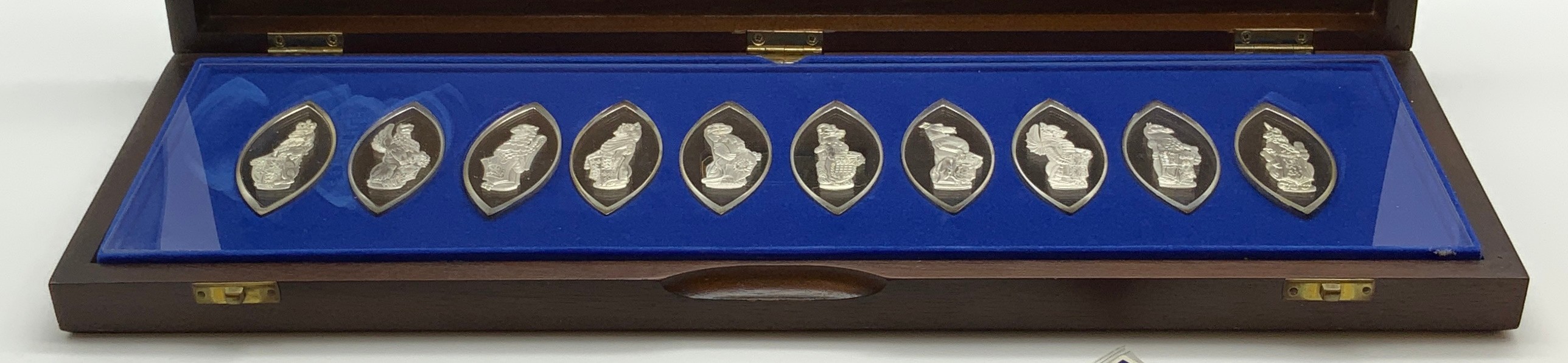 THE QUEEN'S BEASTS 1977 SILVER JUBILEE INGOT COLLECTION - Image 2 of 3