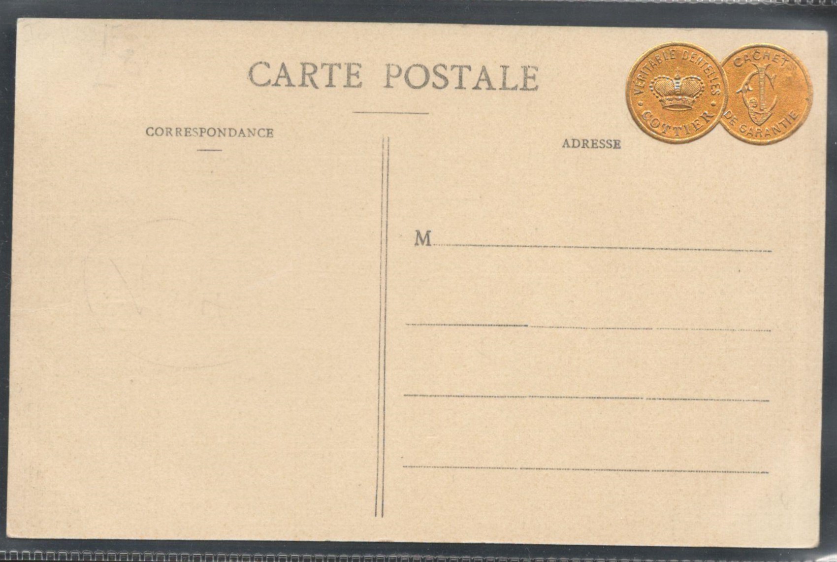 FRENCH EARLY UNUSED DENTELLE COTTIER POSTCARD SHOWING UN DE NOS ATELIEVS EN CHINE - Image 2 of 2