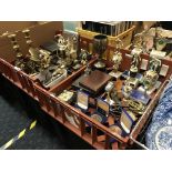 QTY OF METALWARE & TROPHIES - 2 TRAYS